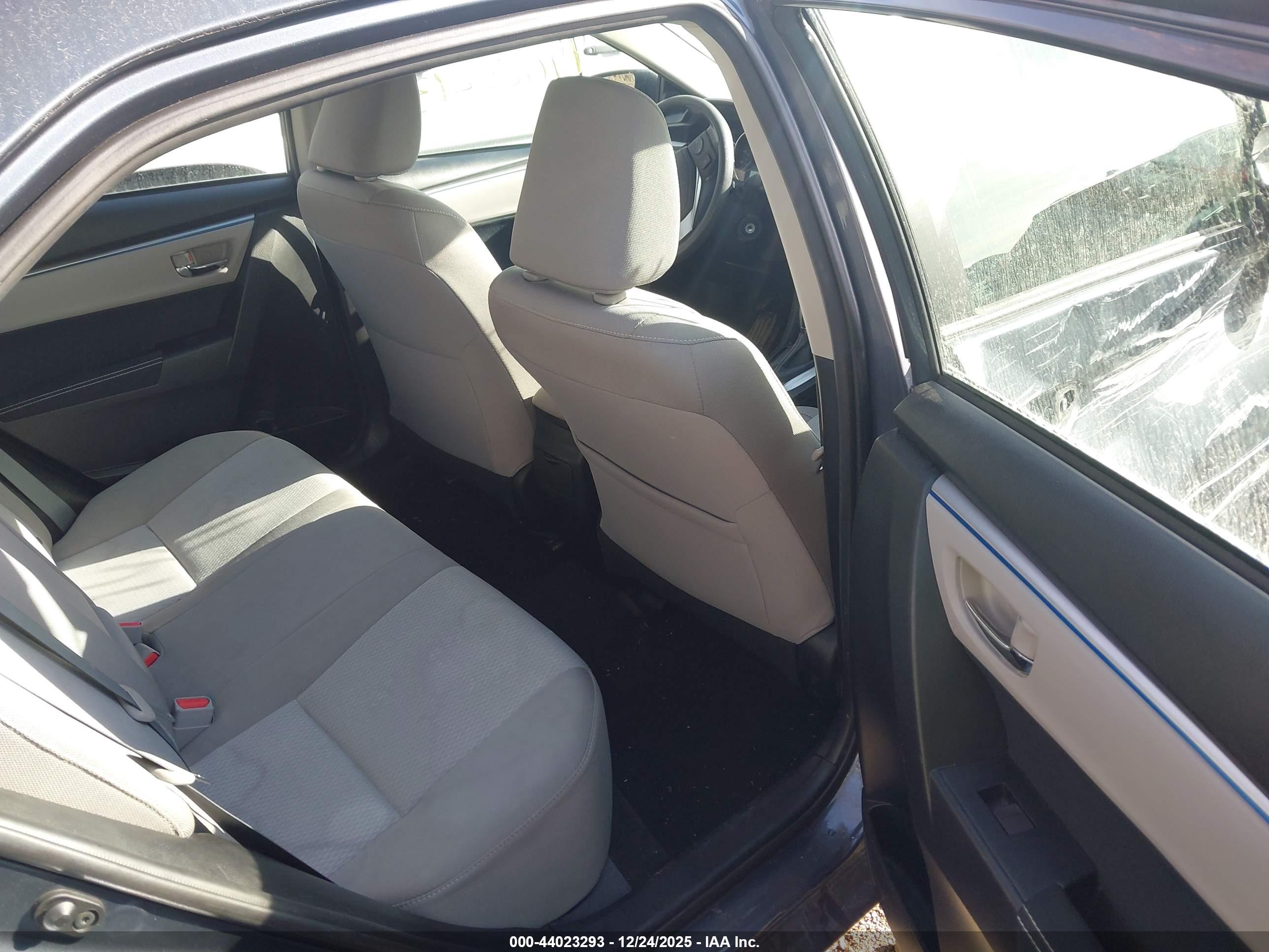 TOYOTA COROLLA image 8