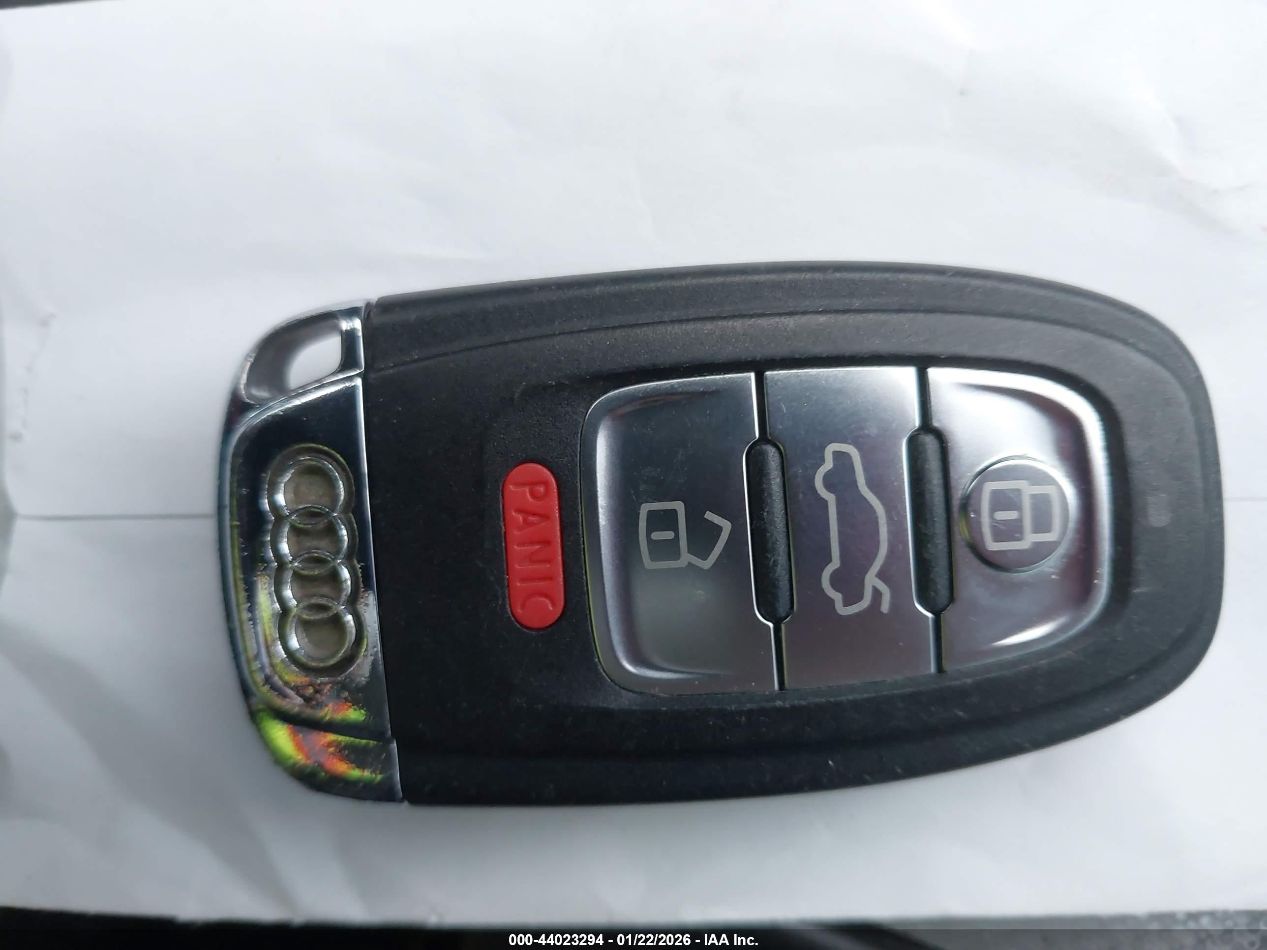 AUDI A4 image 11