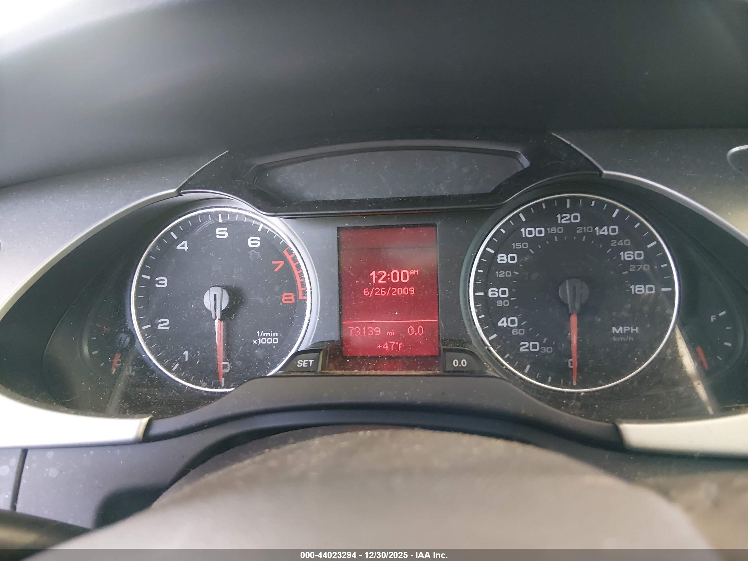 AUDI A4 image 7