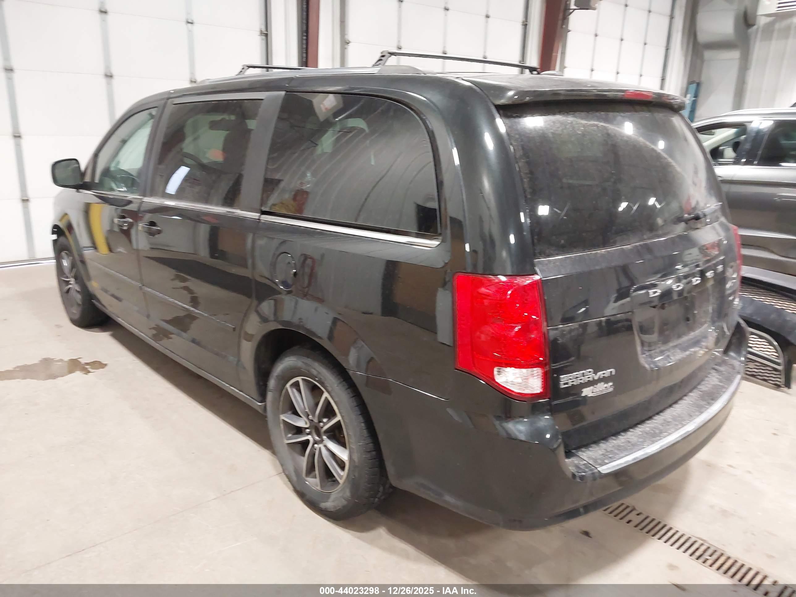 DODGE GRAND image 3