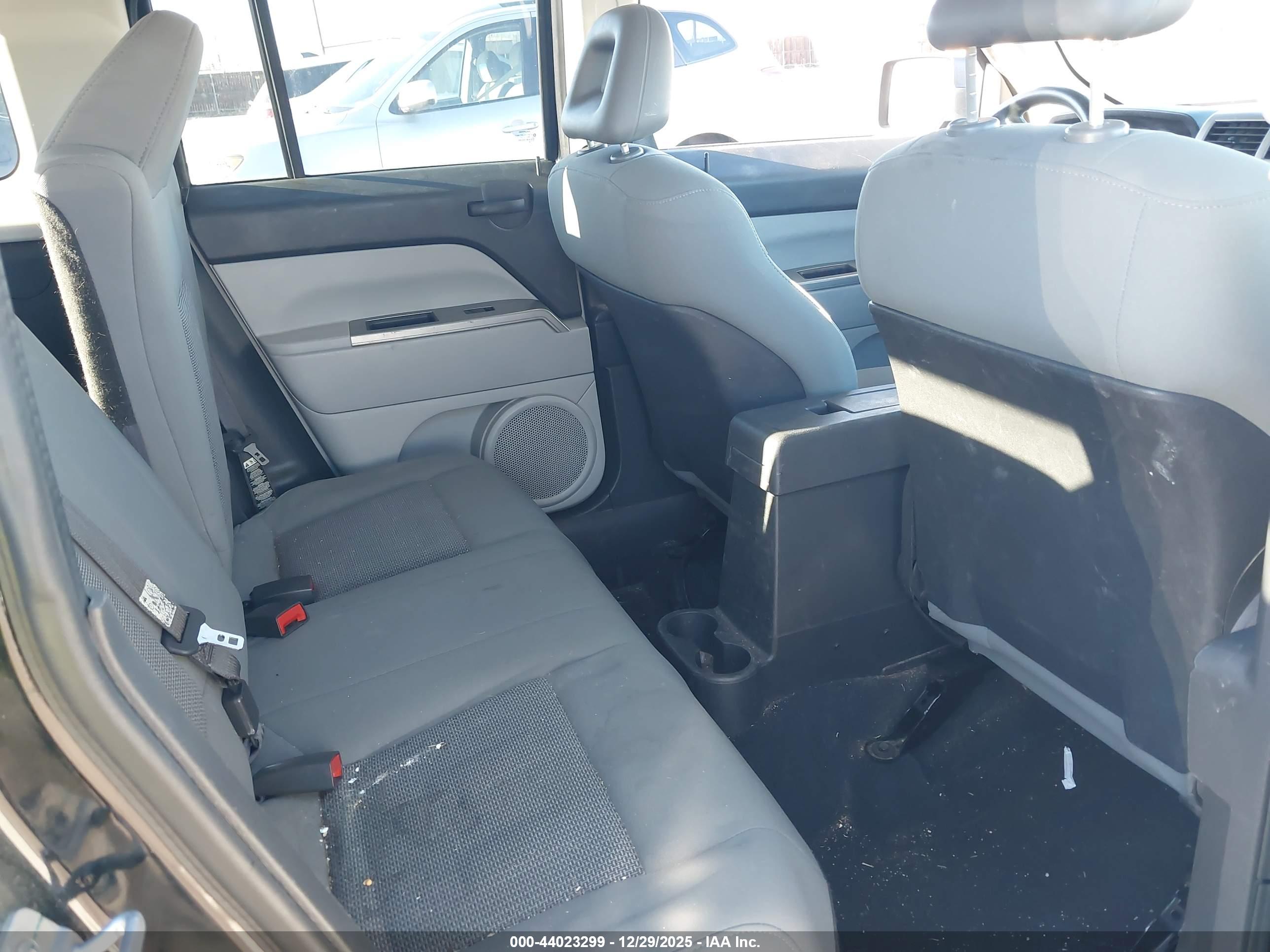 JEEP PATRIOT image 8