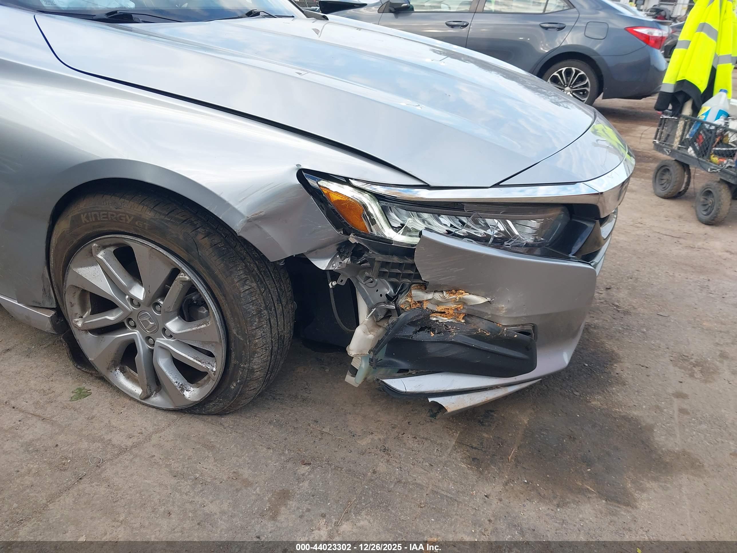 HONDA ACCORD image 6