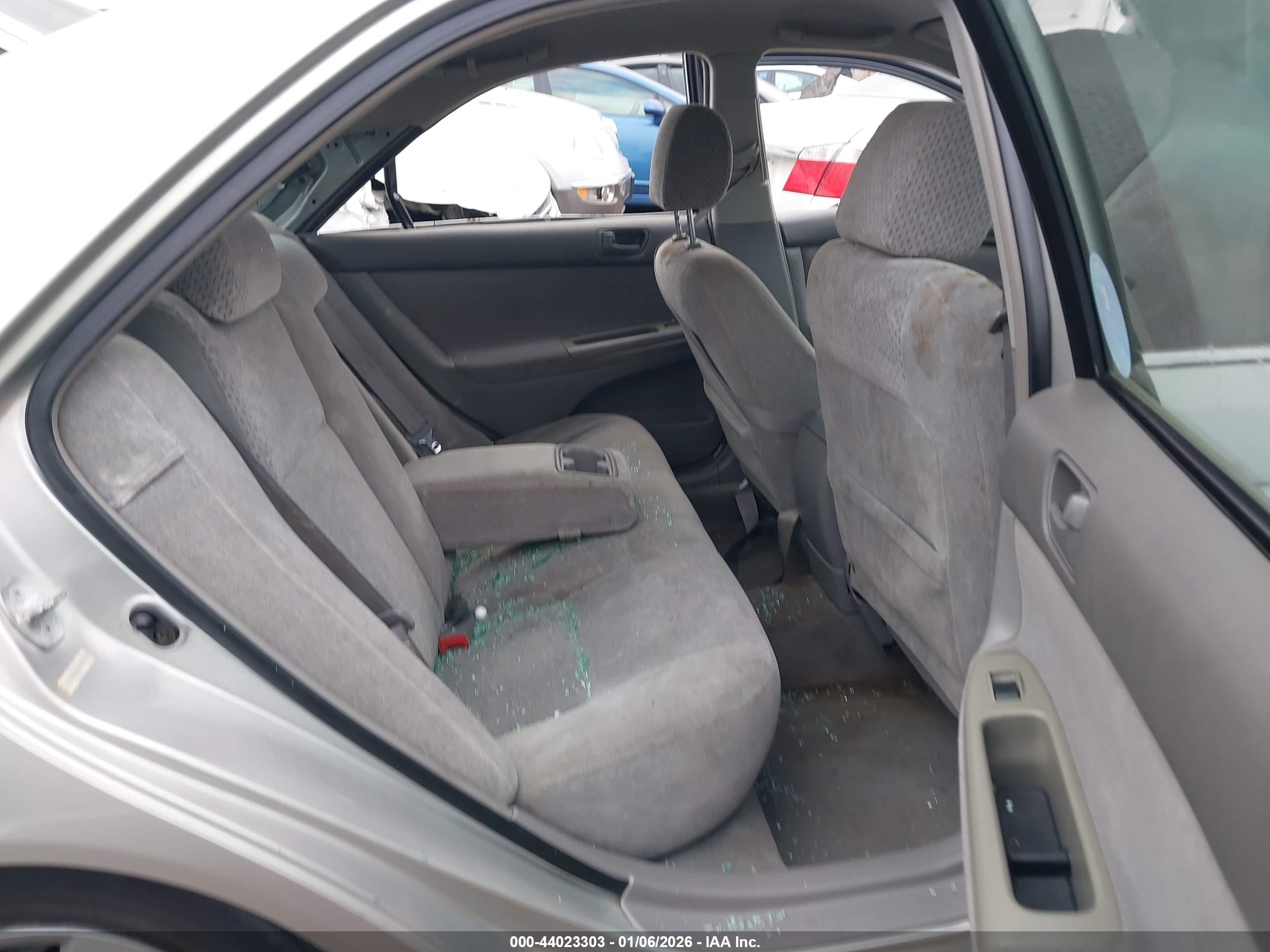 TOYOTA CAMRY image 8