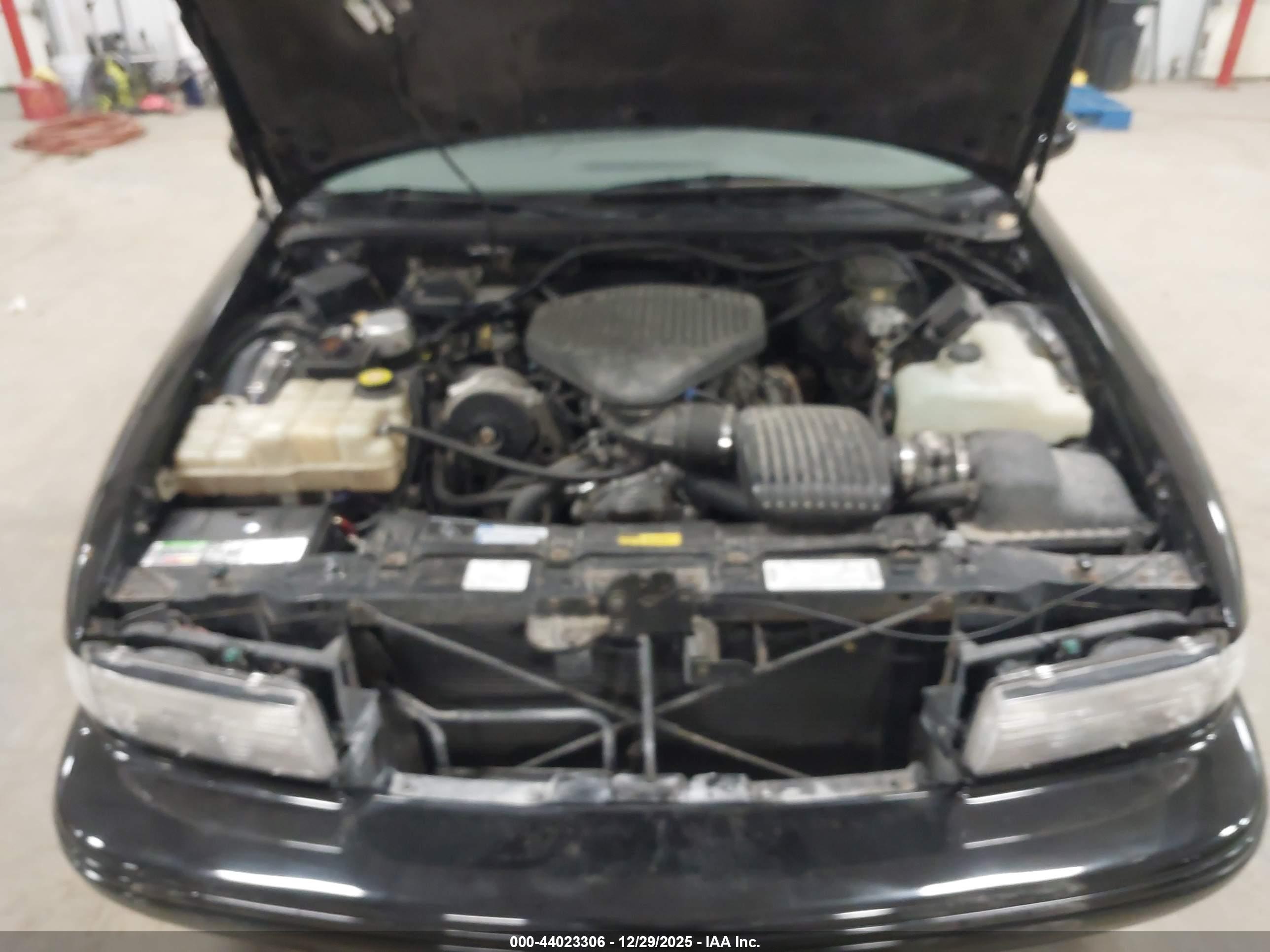 CHEVROLET CAPRICE image 10