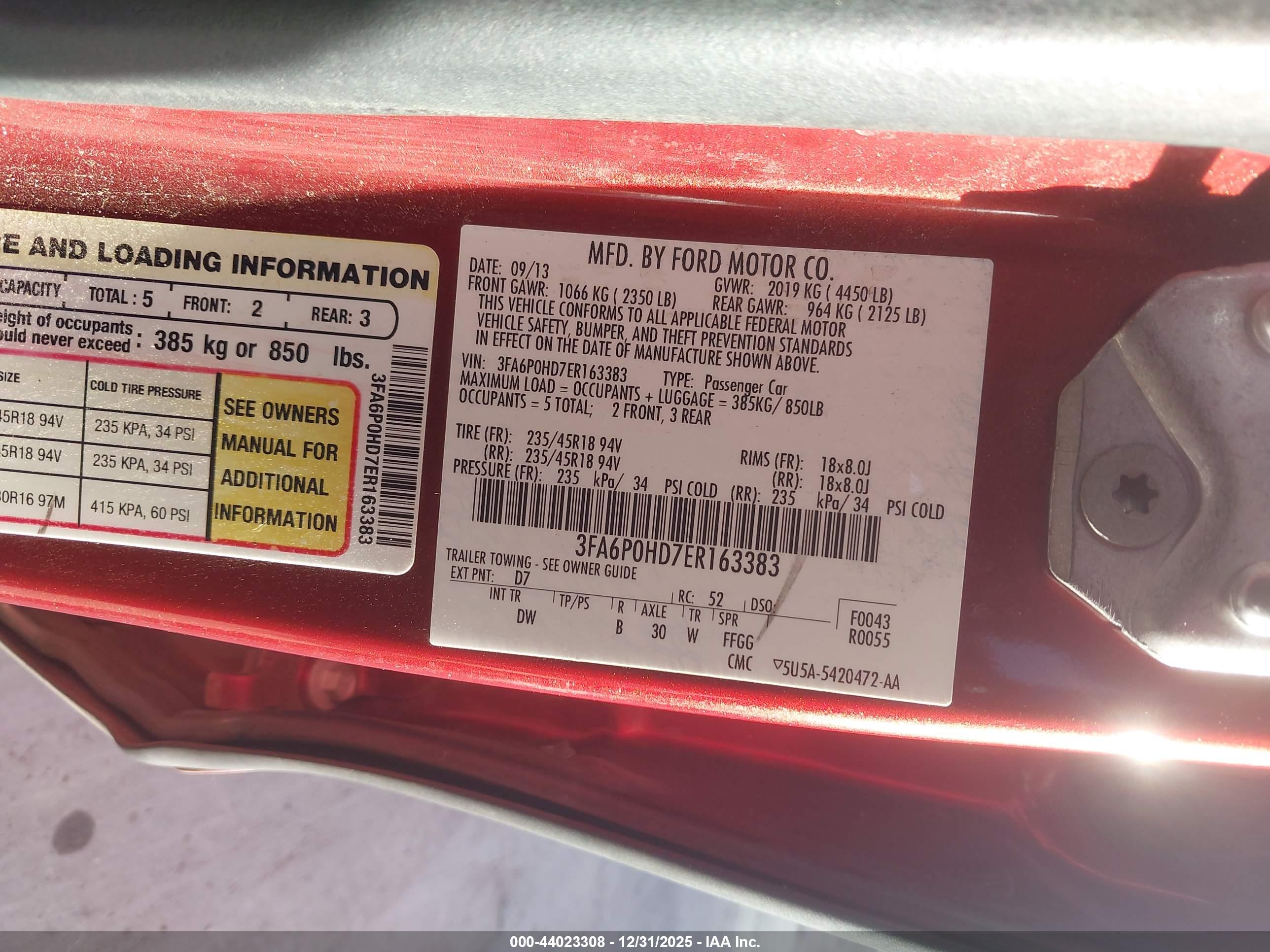 FORD FUSION image 9