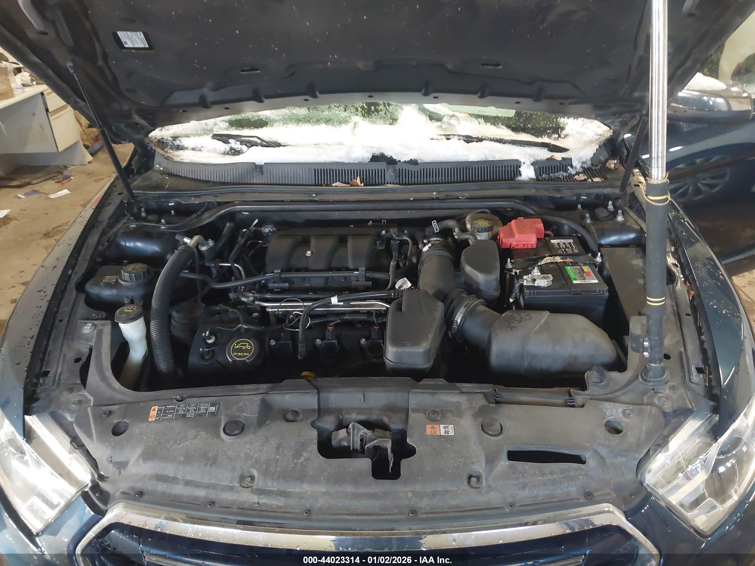 FORD TAURUS image 10