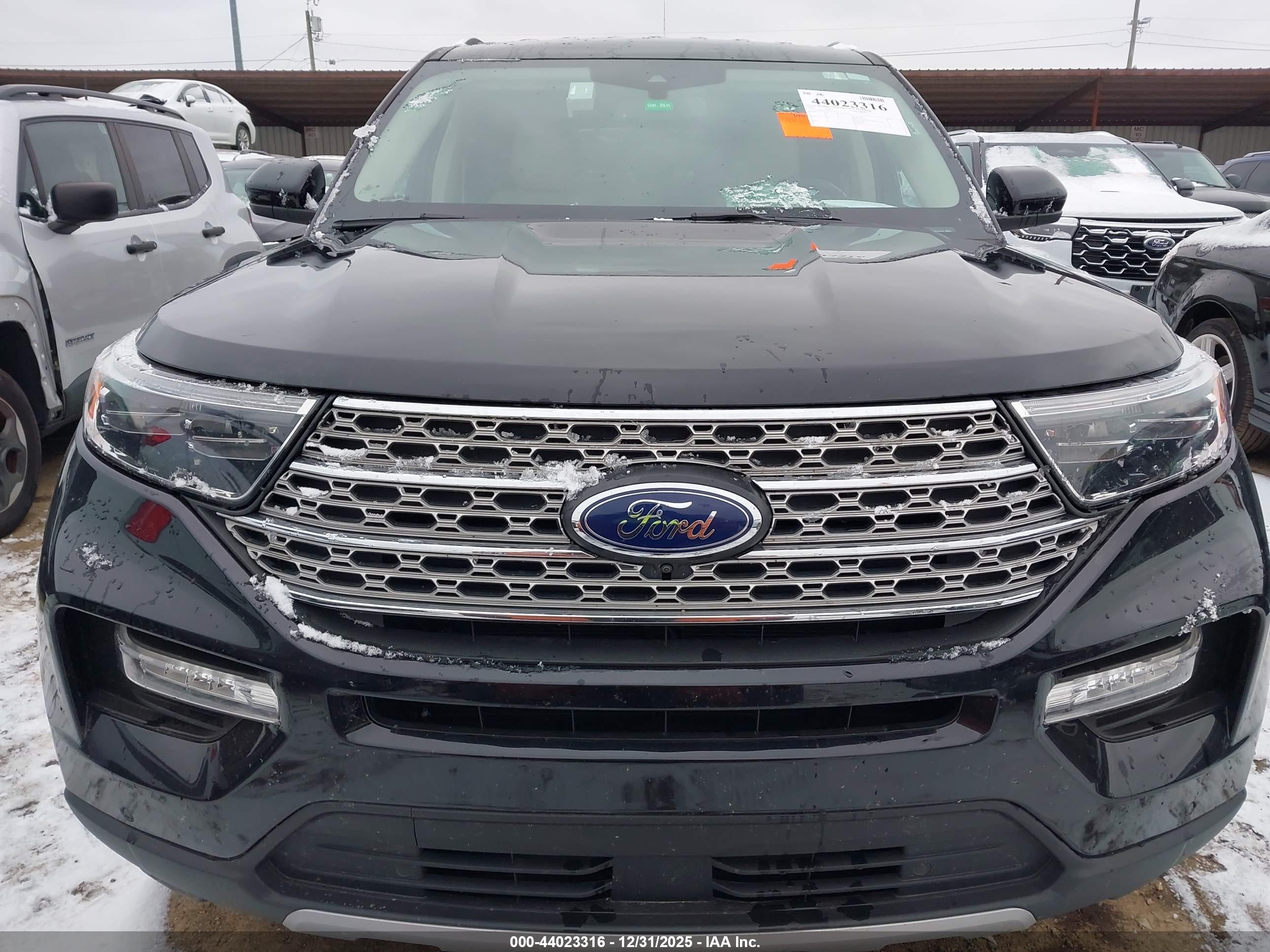FORD EXPLORER image 6