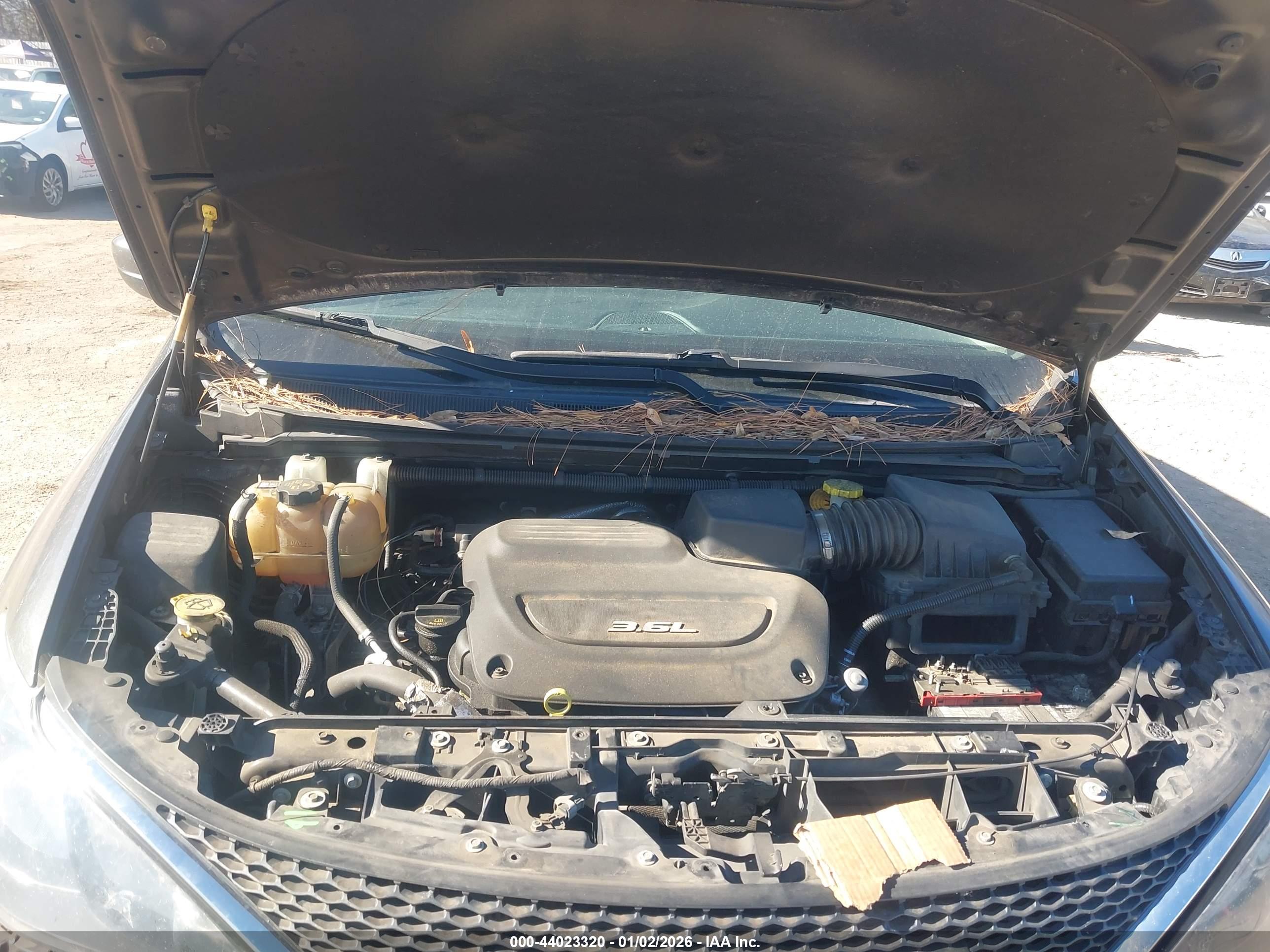 CHRYSLER PACIFICA image 10