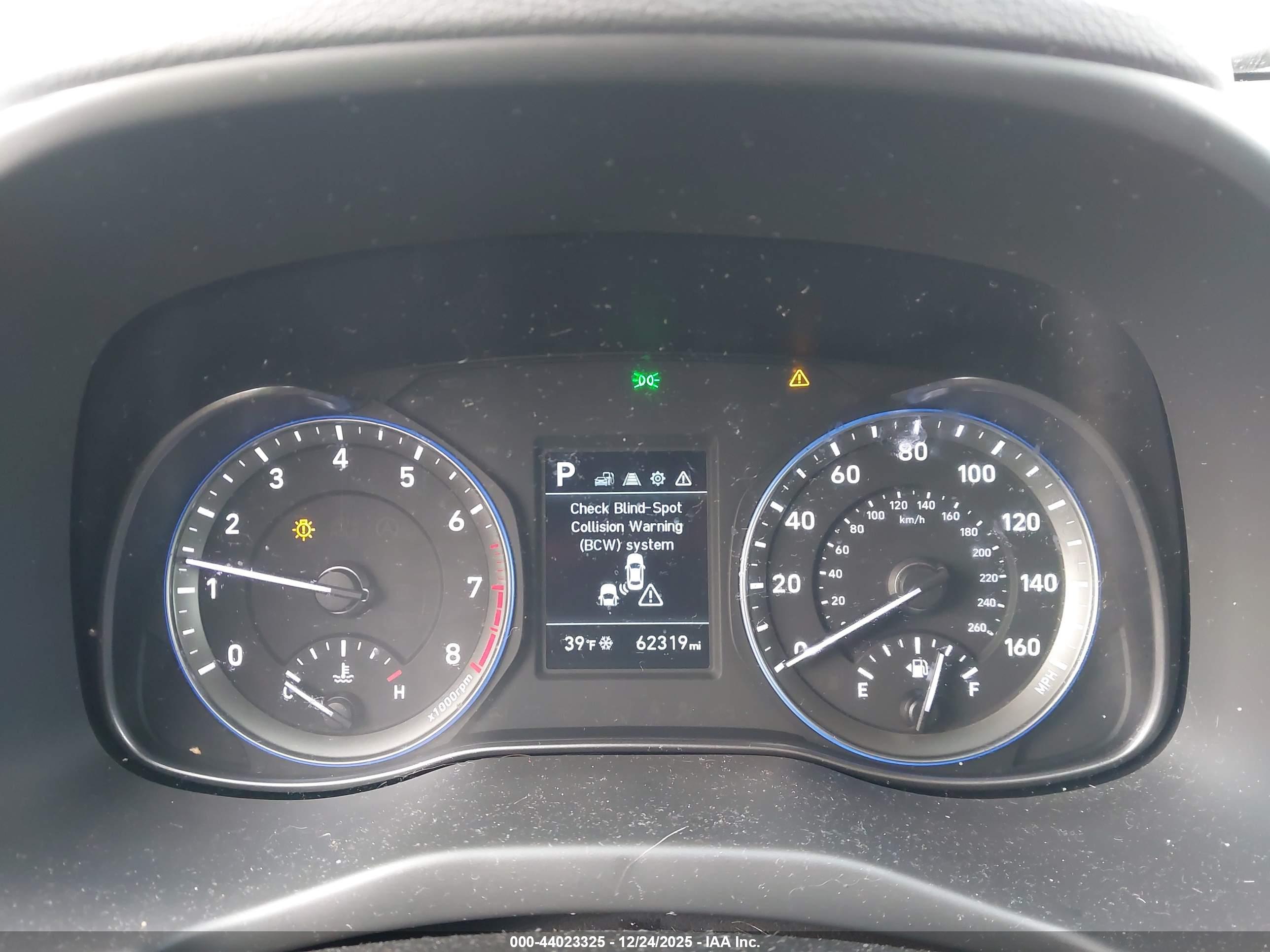 HYUNDAI KONA image 7