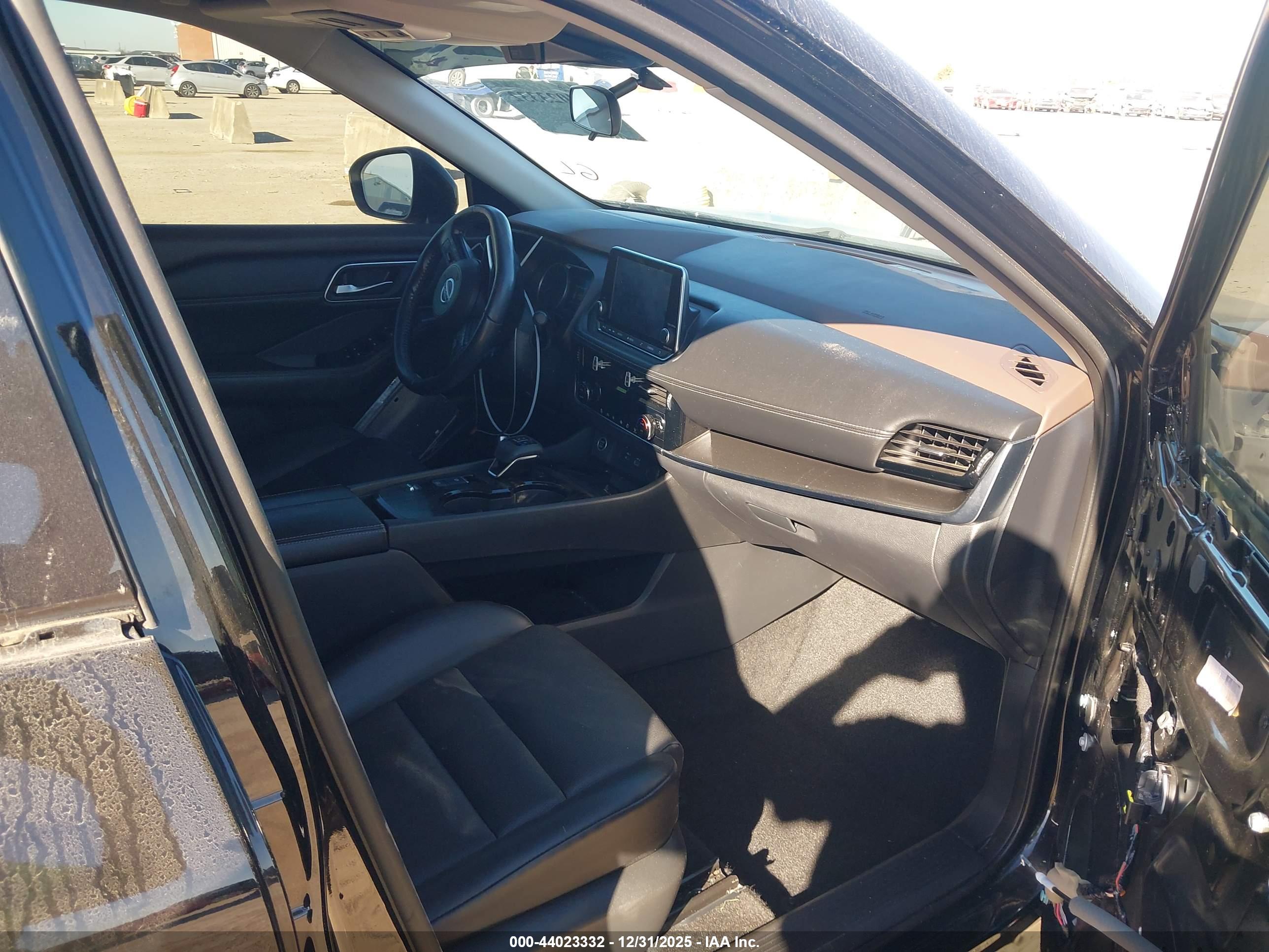 NISSAN ROGUE image 5