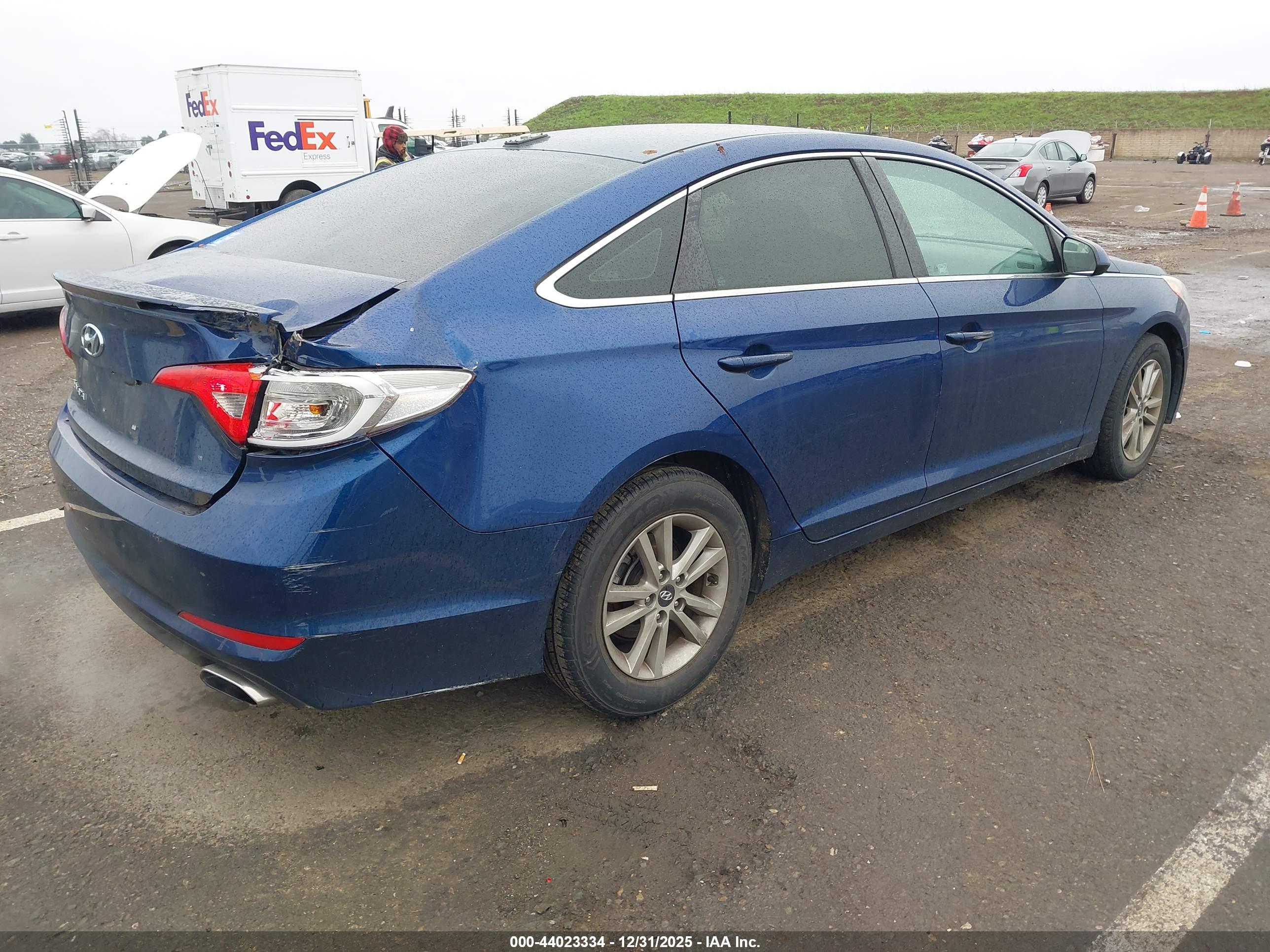 HYUNDAI SONATA image 4