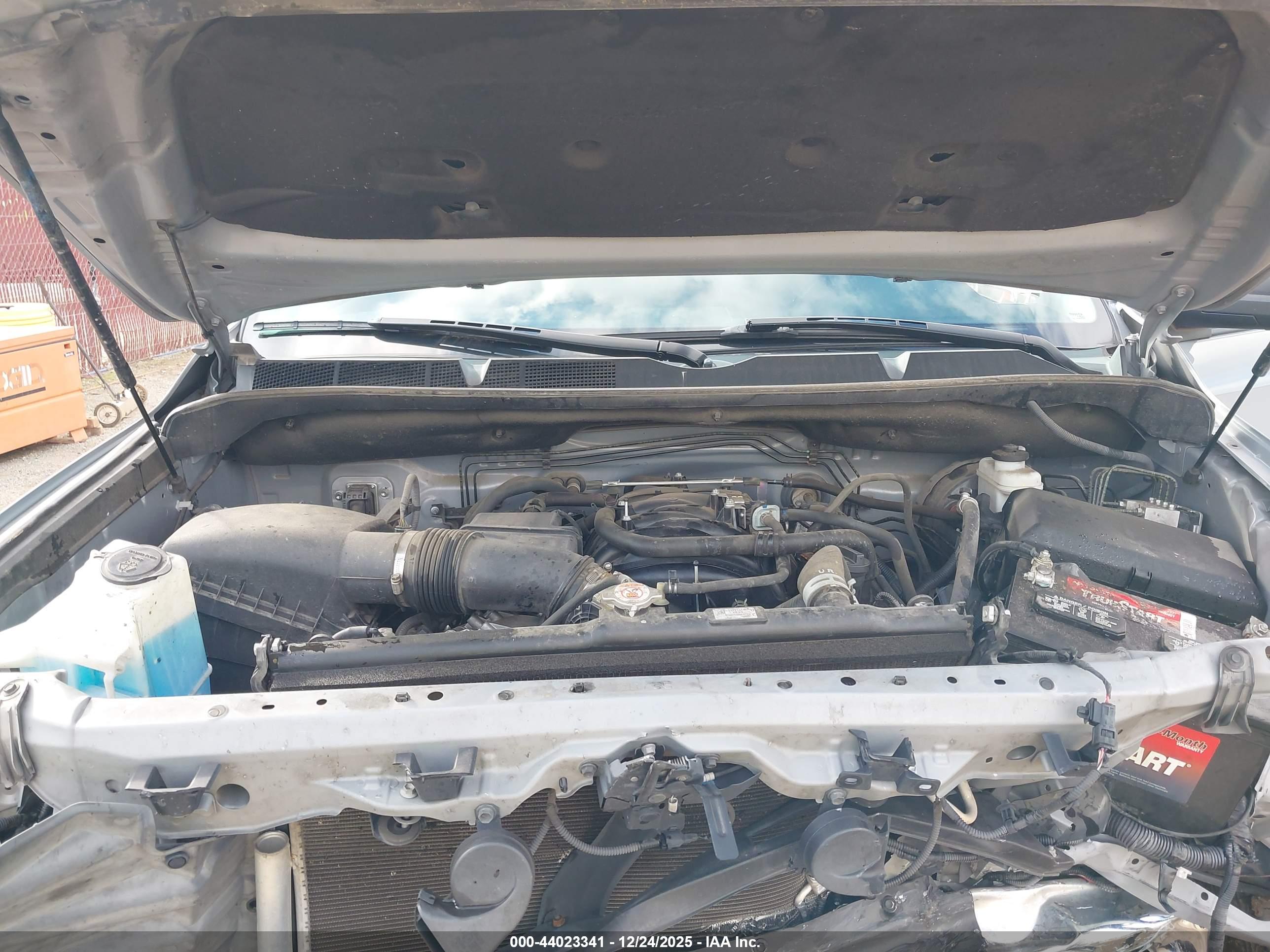 TOYOTA TUNDRA image 10