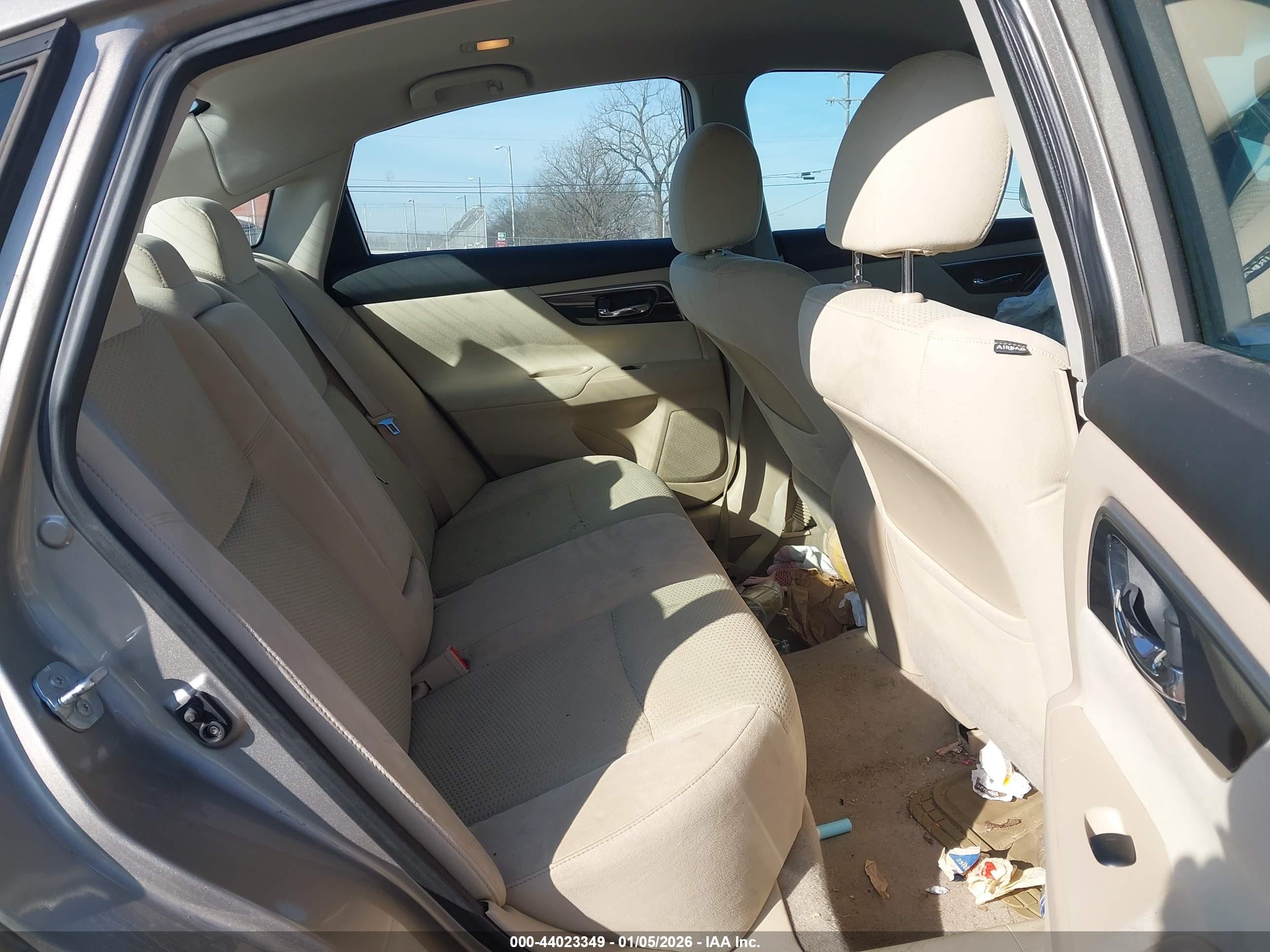 NISSAN ALTIMA image 8