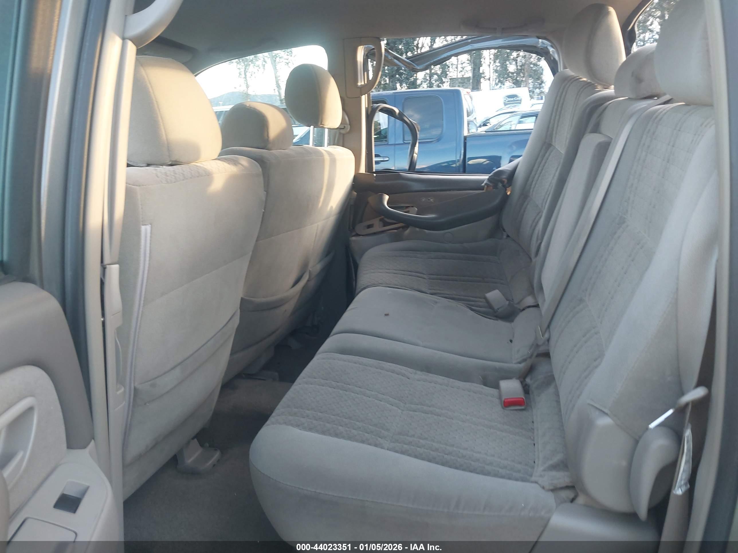 TOYOTA TUNDRA image 8