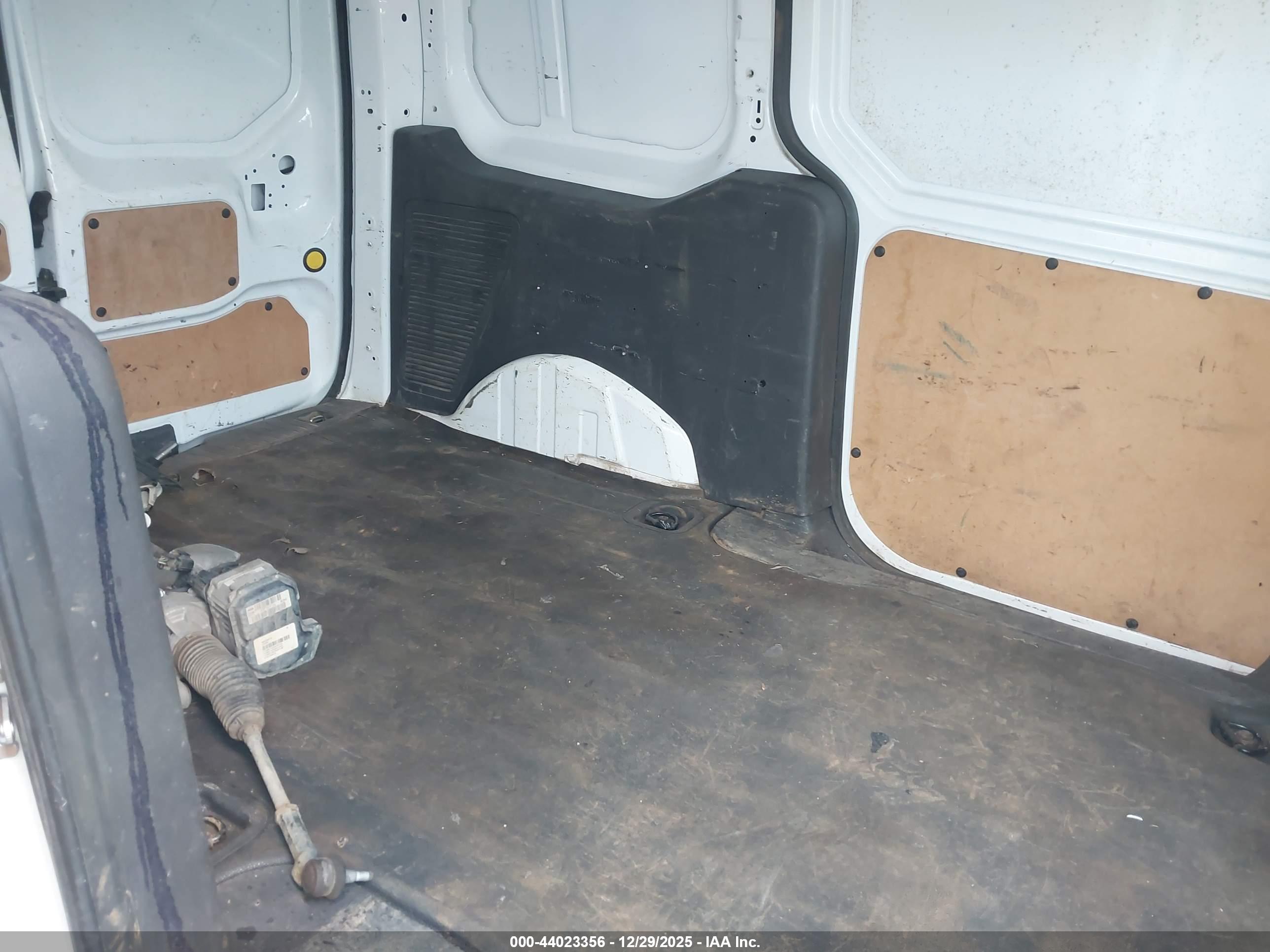 FORD TRANSIT image 8