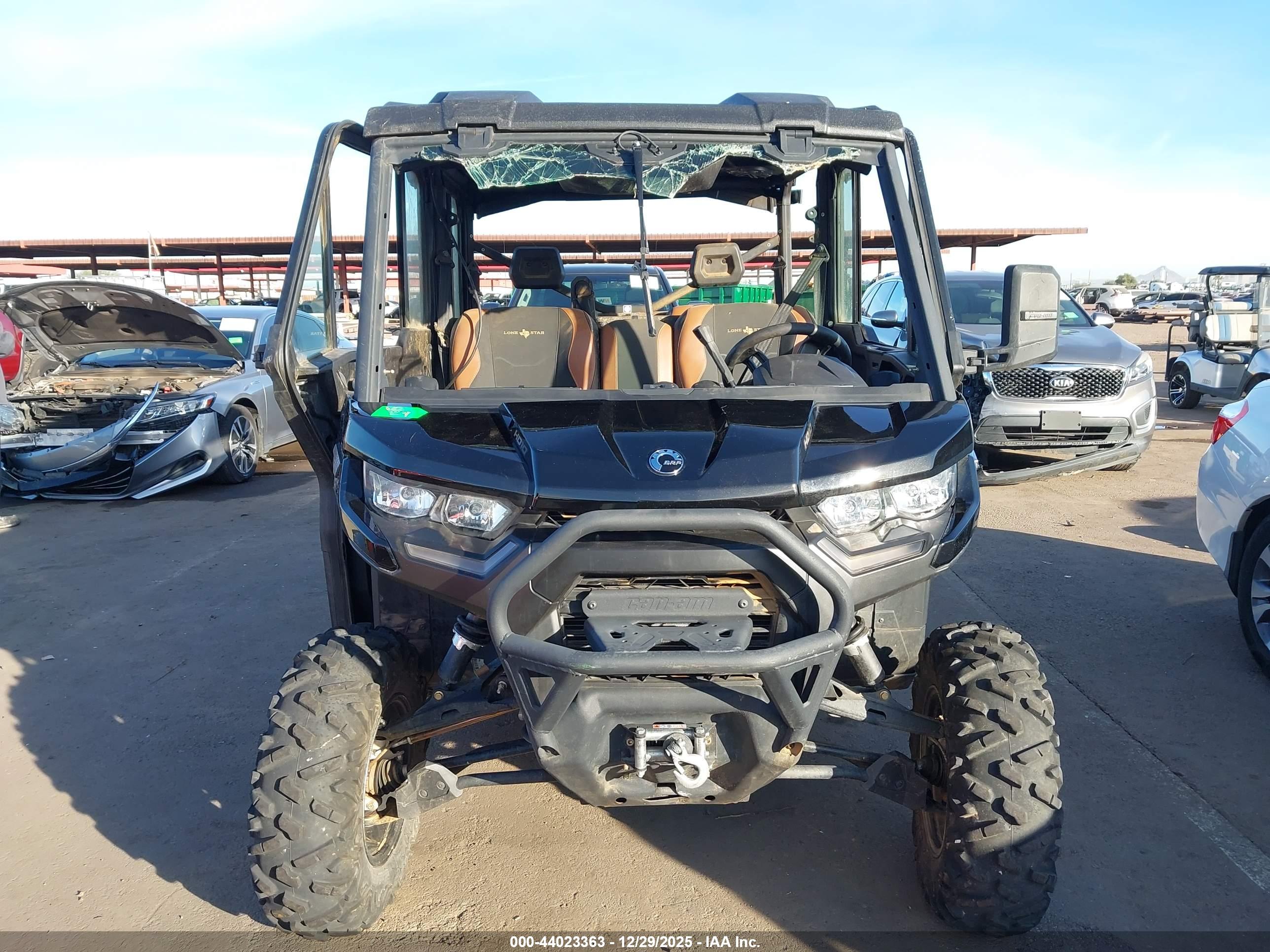 CAN-AM DEFENDER image 5