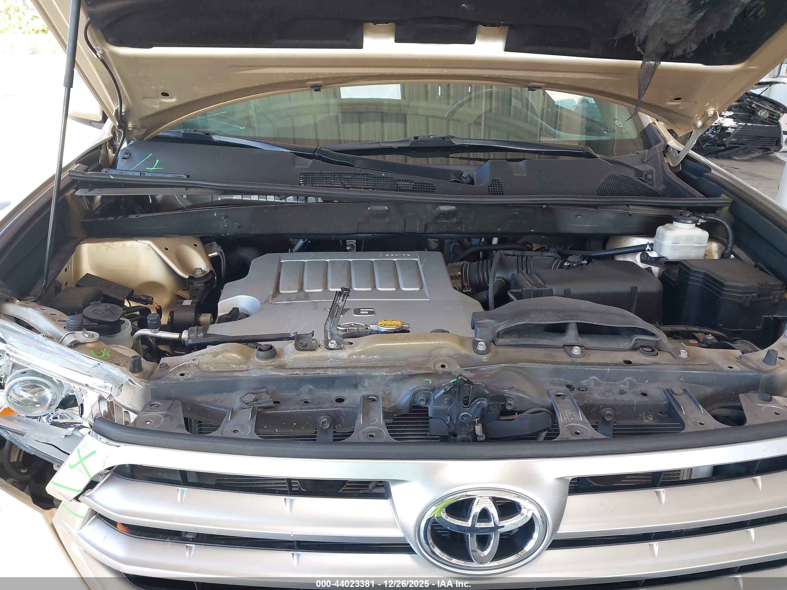 TOYOTA HIGHLANDER image 10