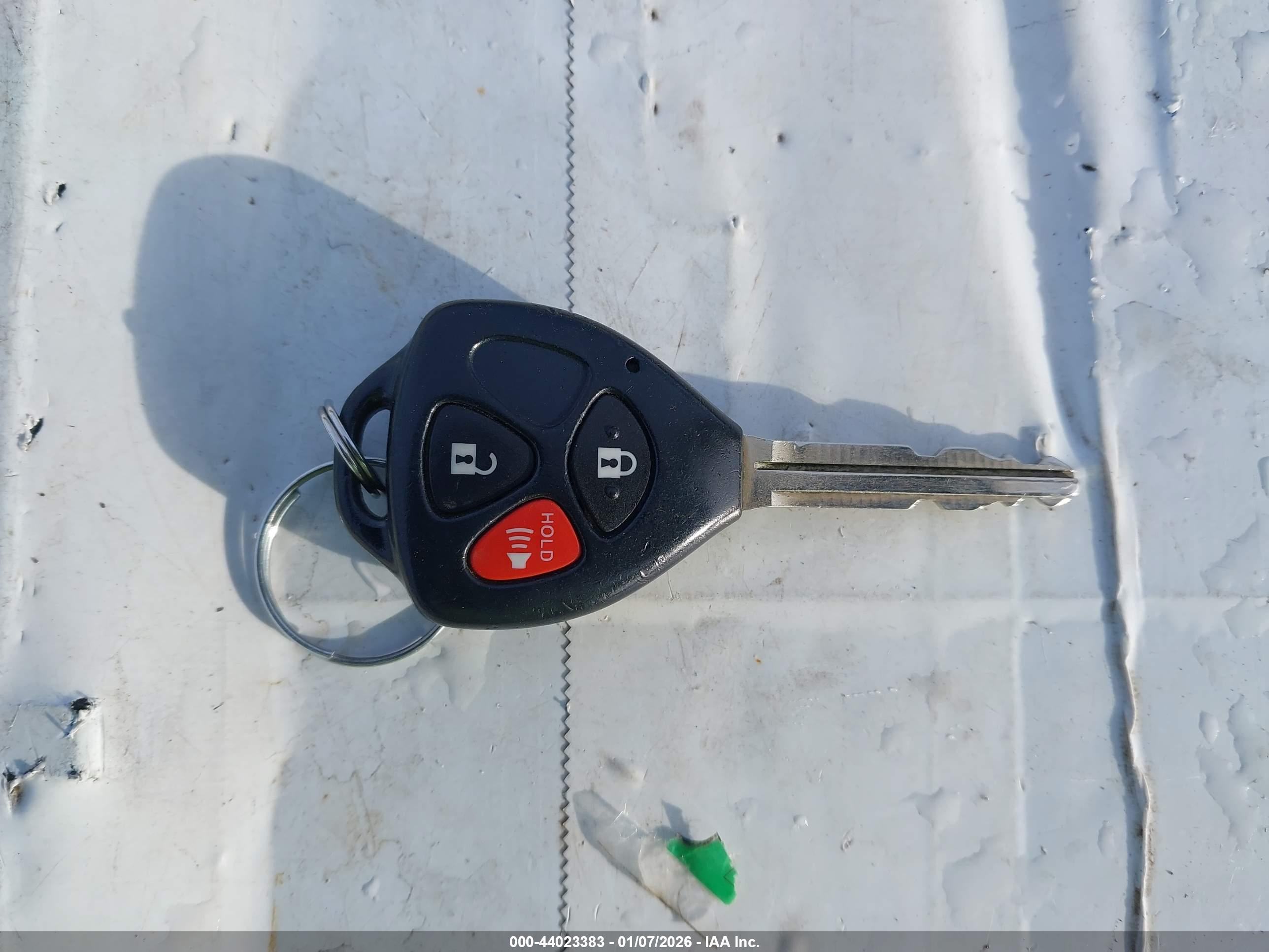 TOYOTA RAV4 image 11