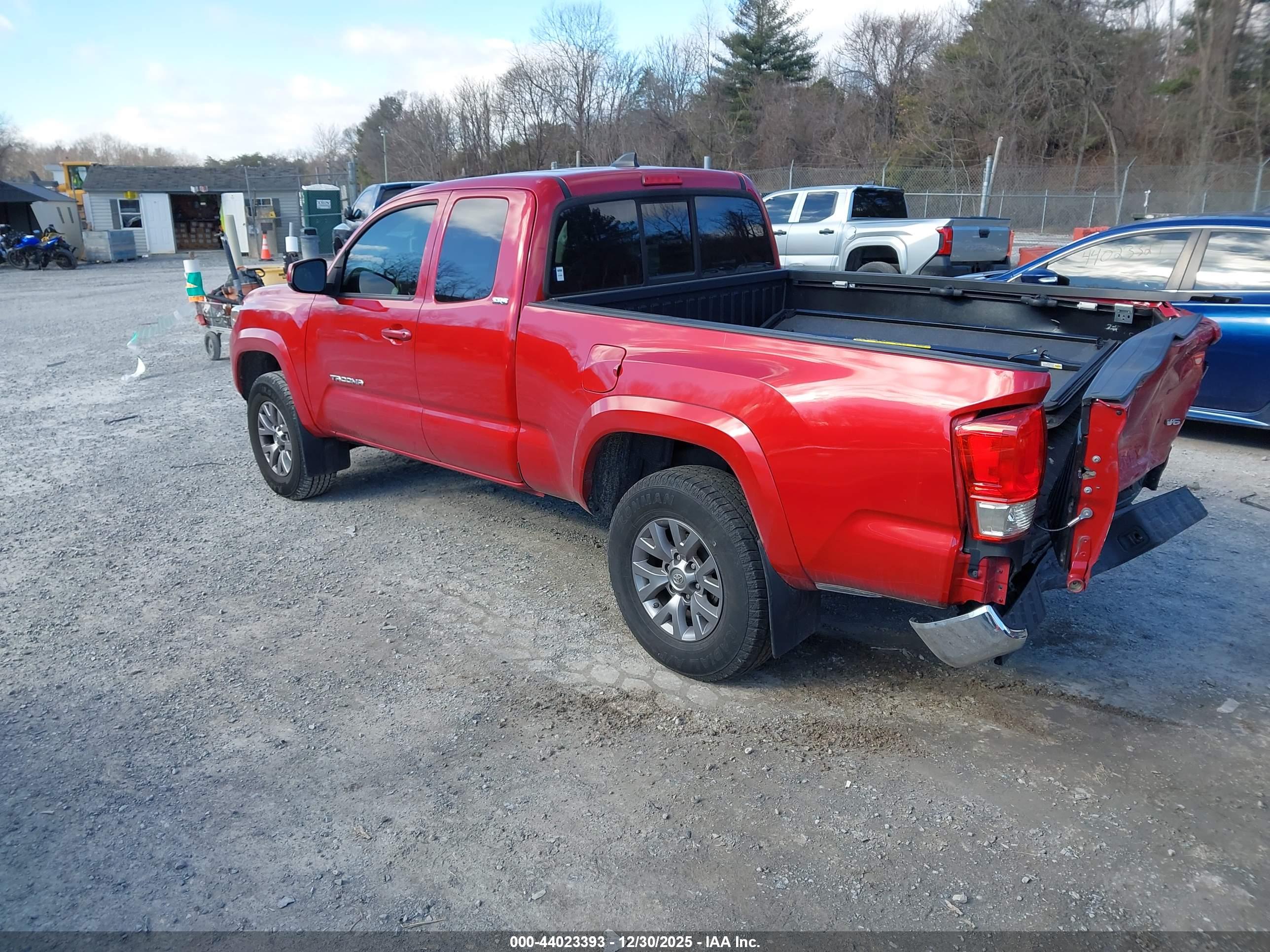 TOYOTA TACOMA image 3