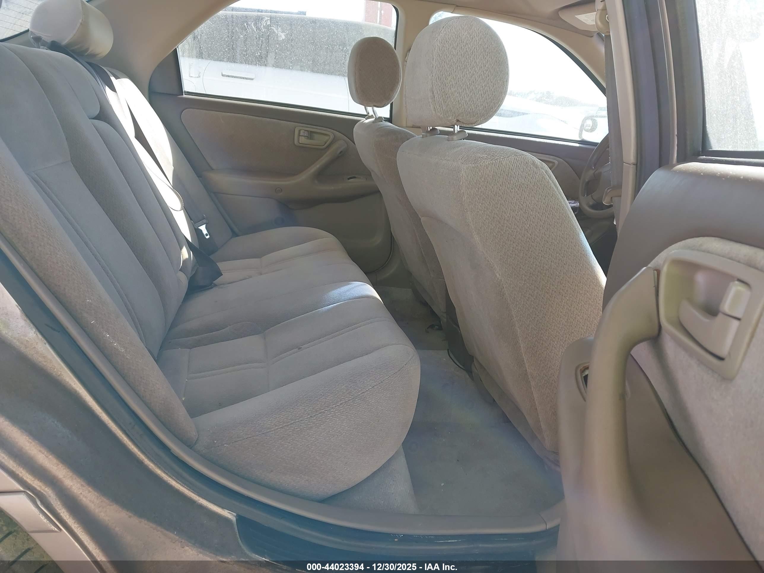 TOYOTA CAMRY image 8