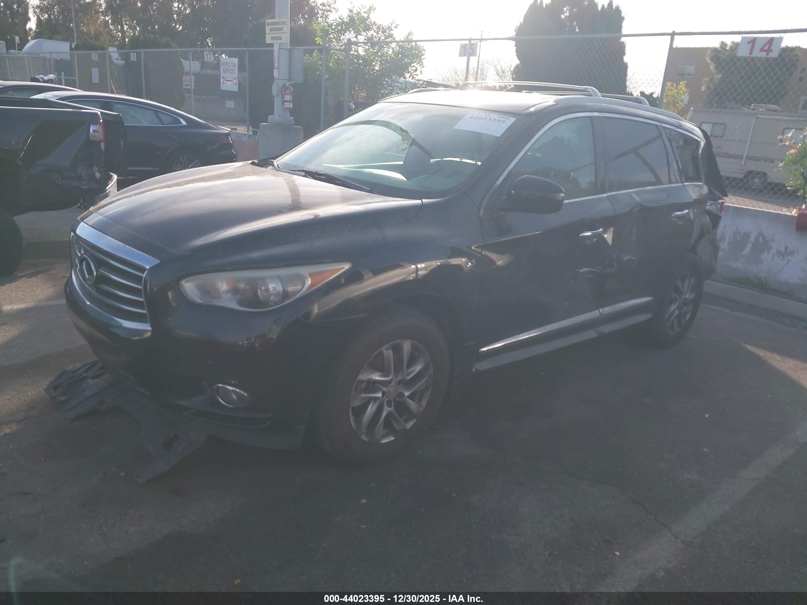 INFINITI QX60 image 2