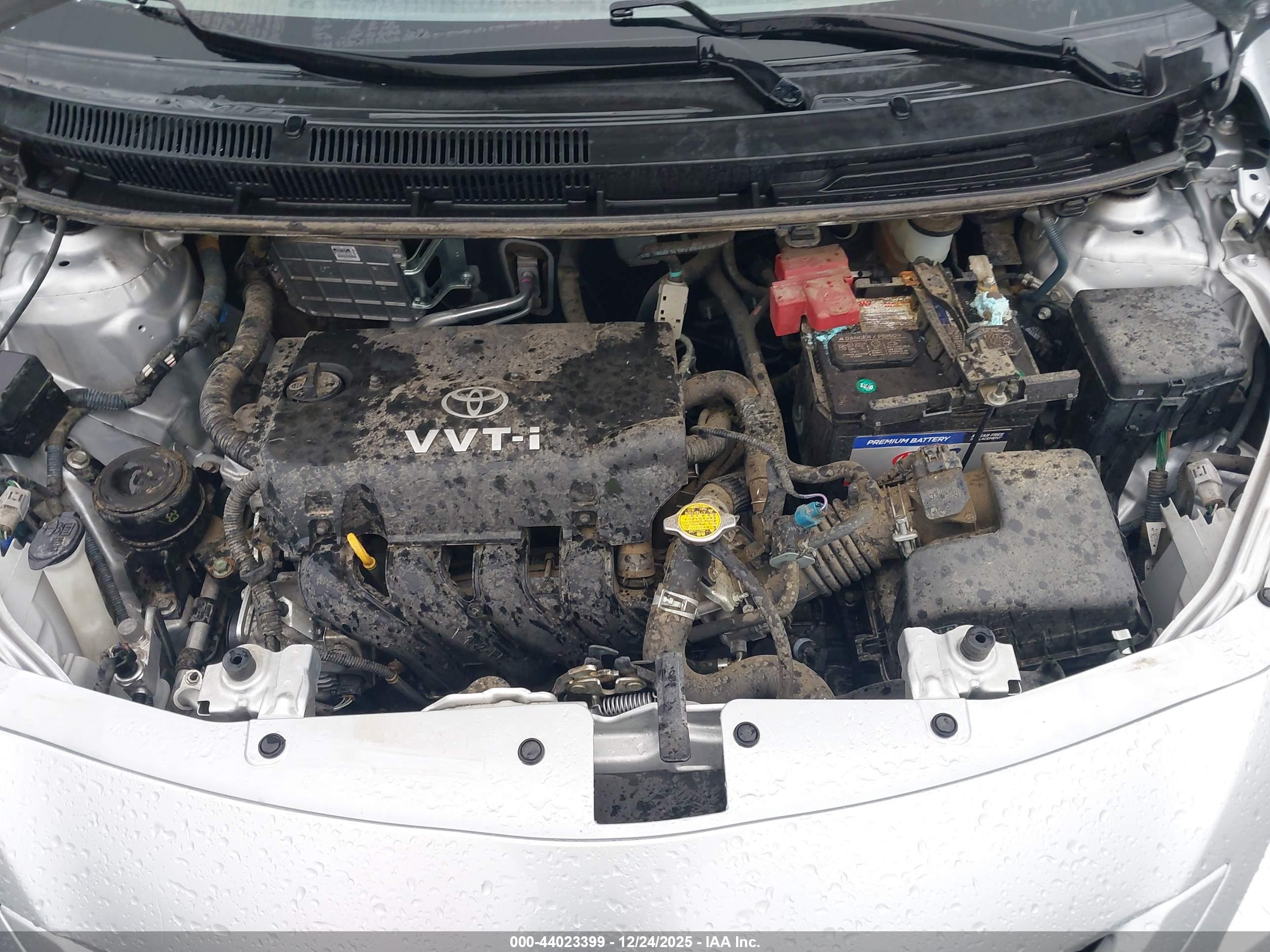 TOYOTA YARIS image 10