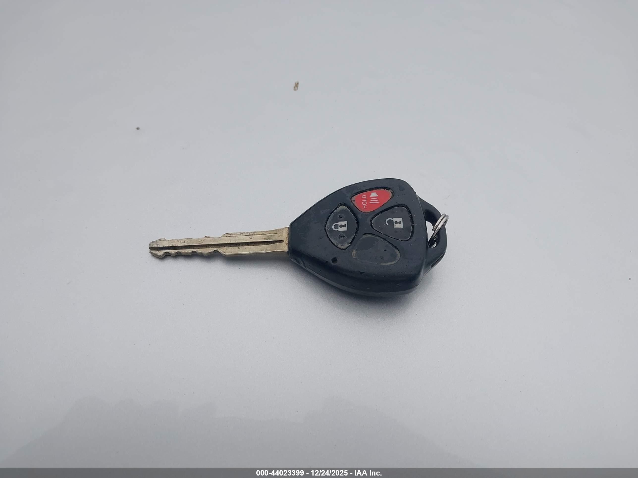 TOYOTA YARIS image 11