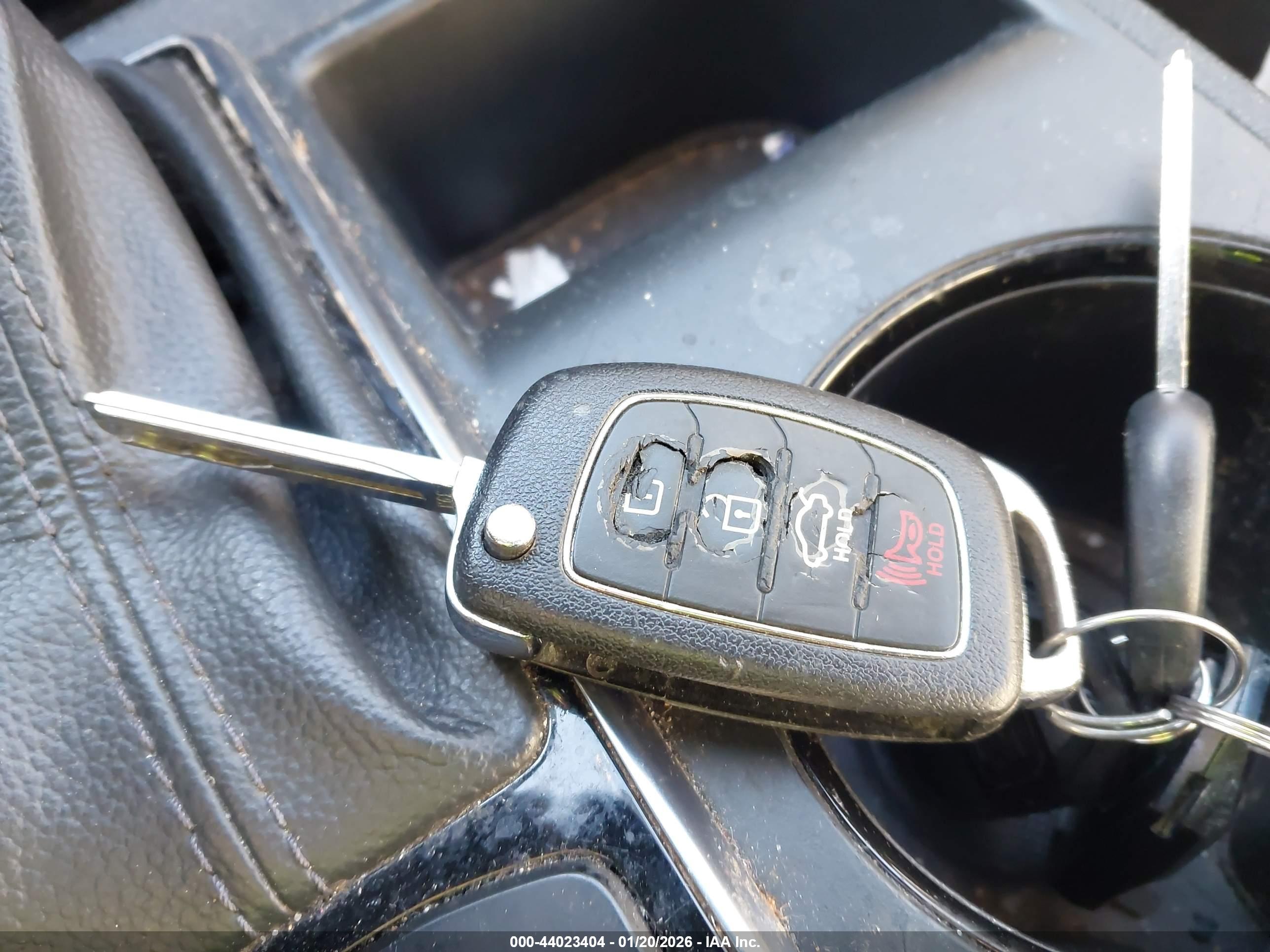 HYUNDAI SONATA image 11