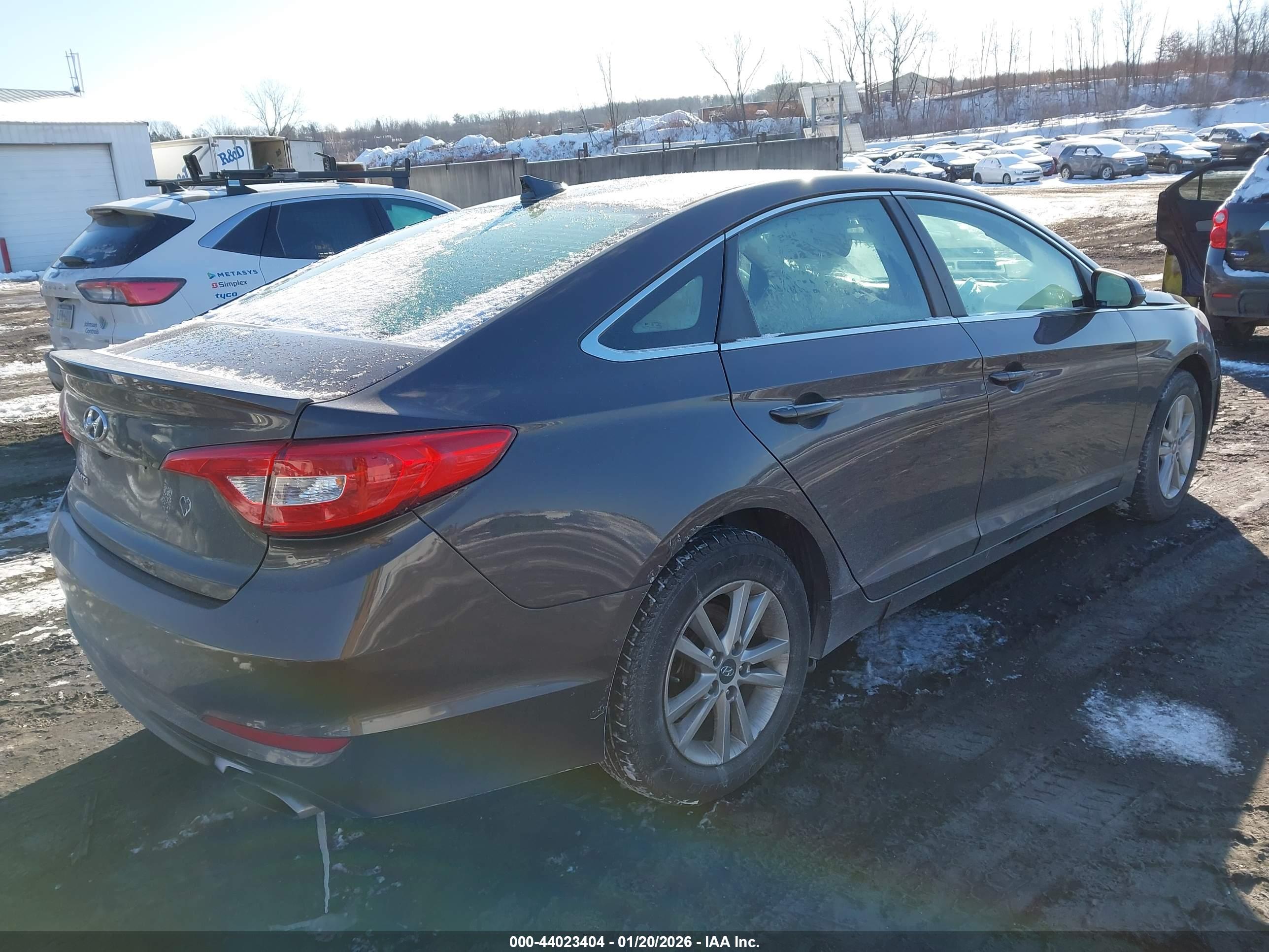 HYUNDAI SONATA image 4