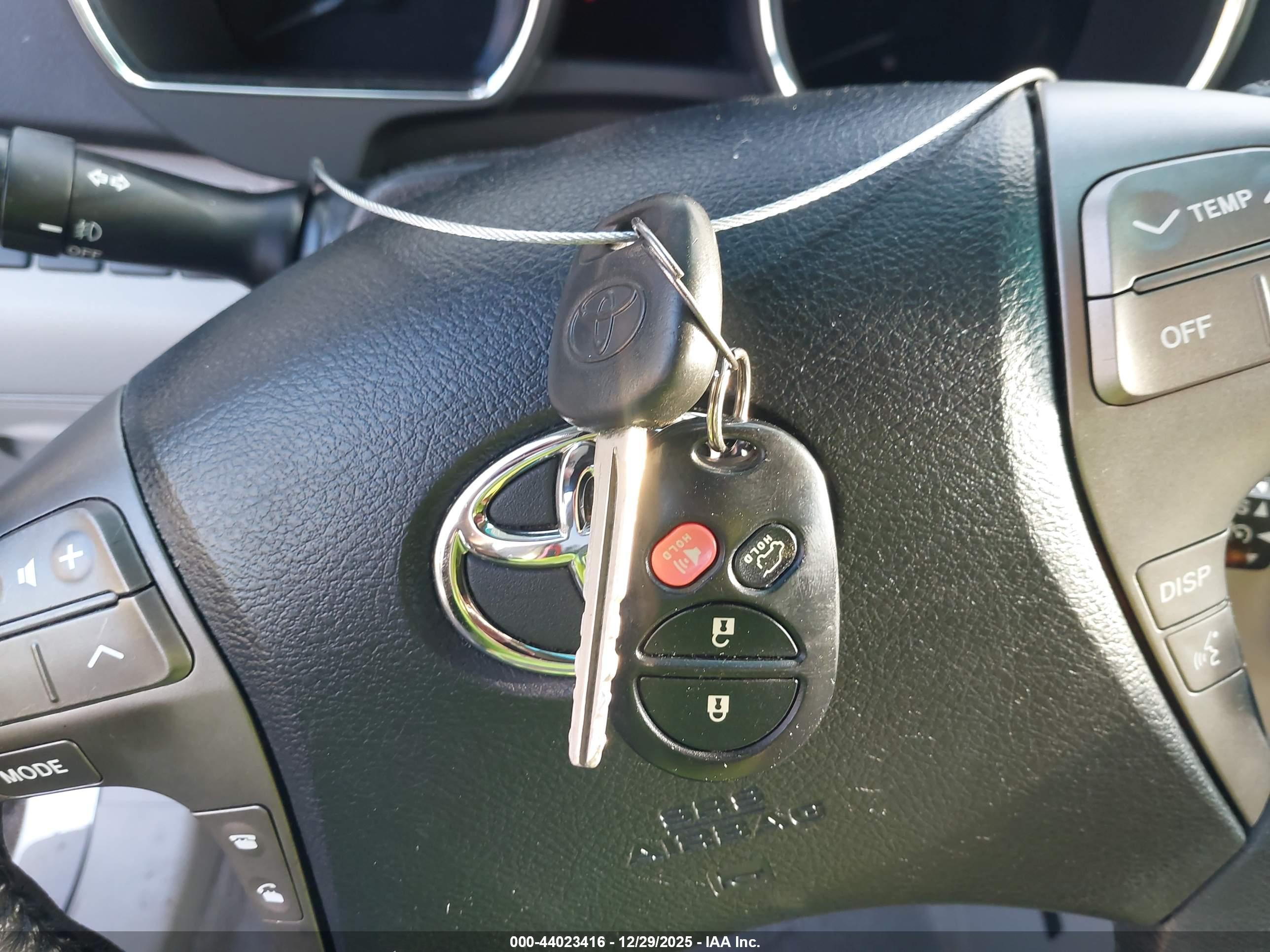 TOYOTA HIGHLANDER image 11
