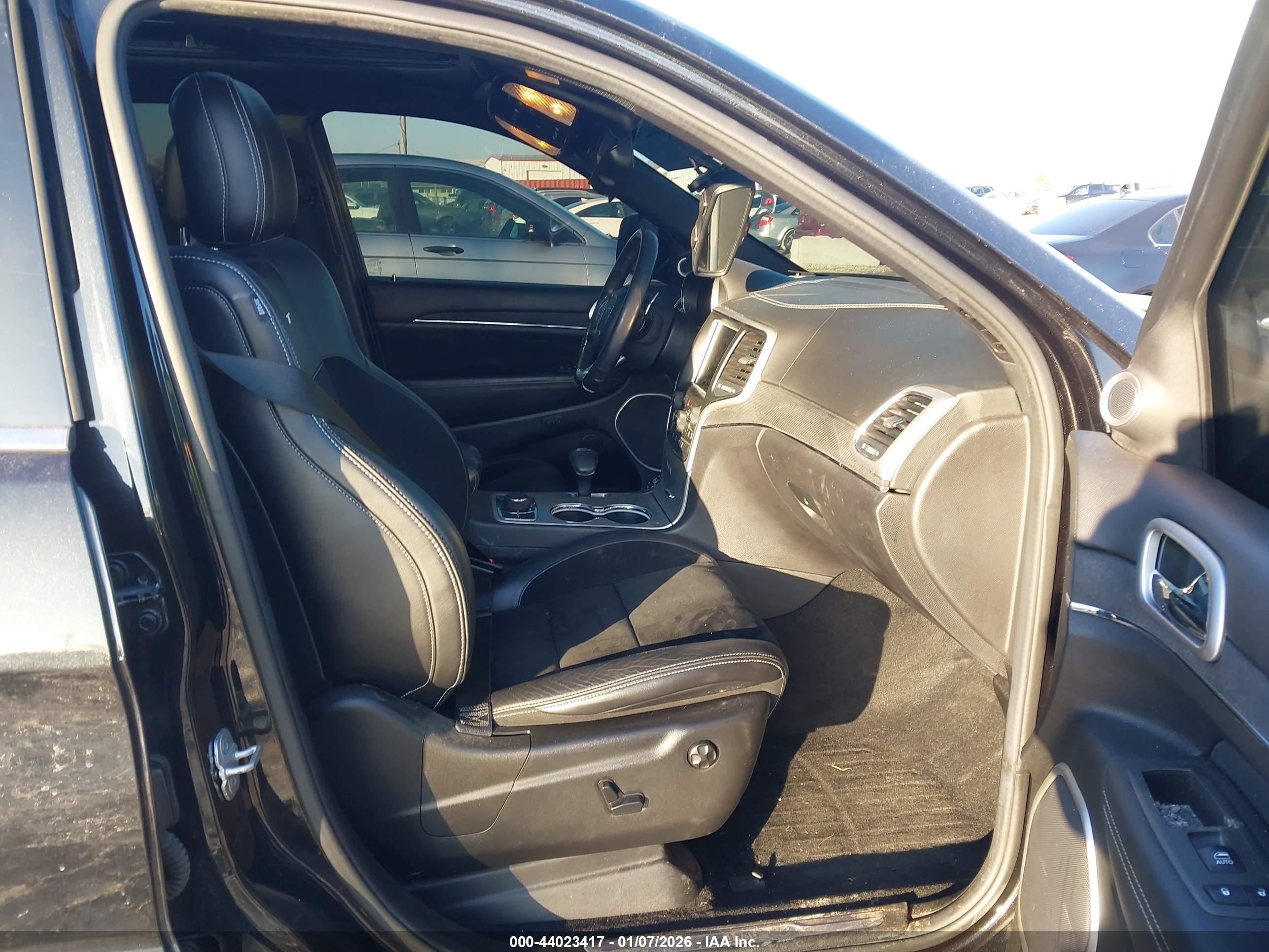 JEEP GRAND image 5