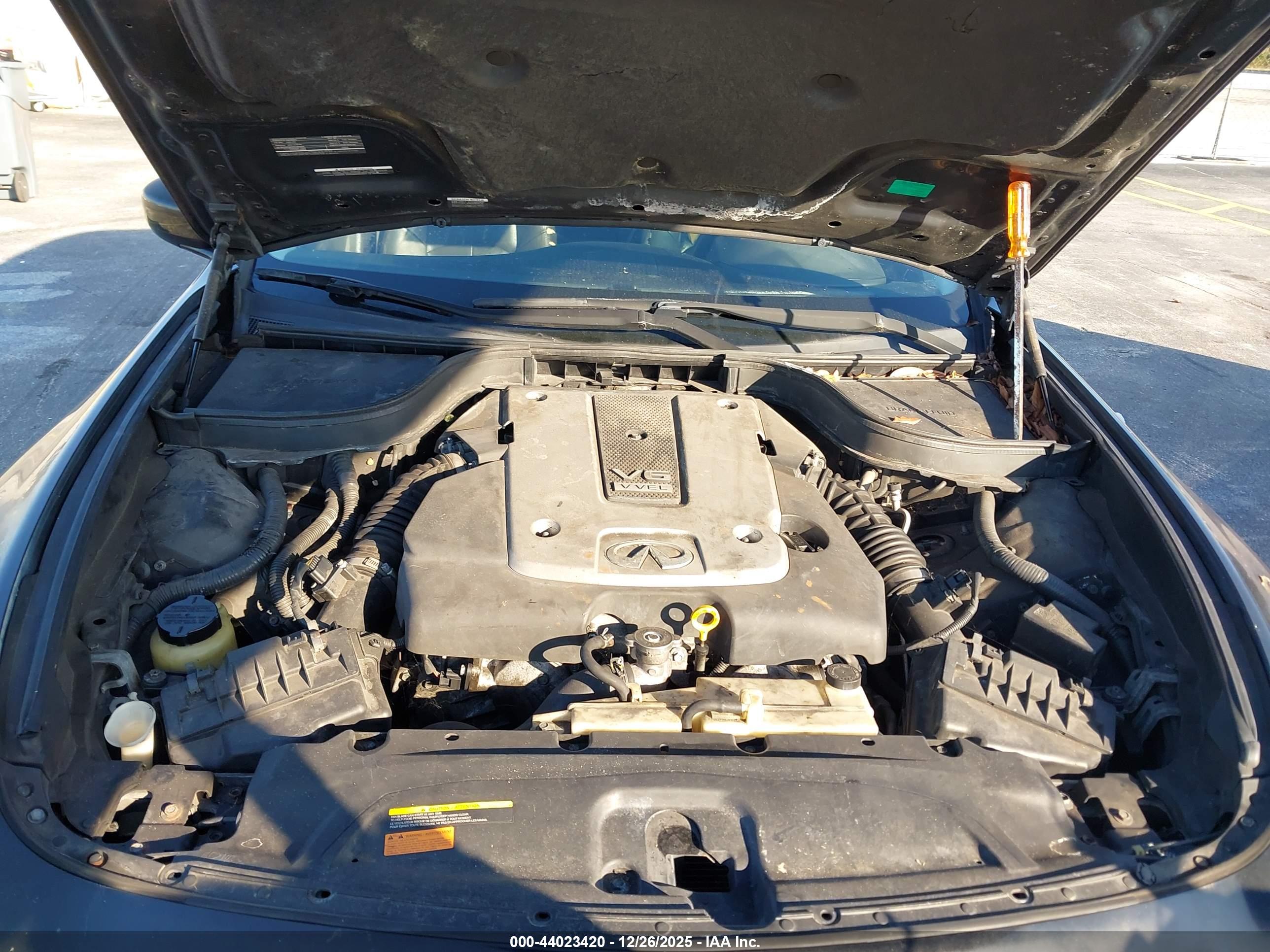 INFINITI G37 image 10