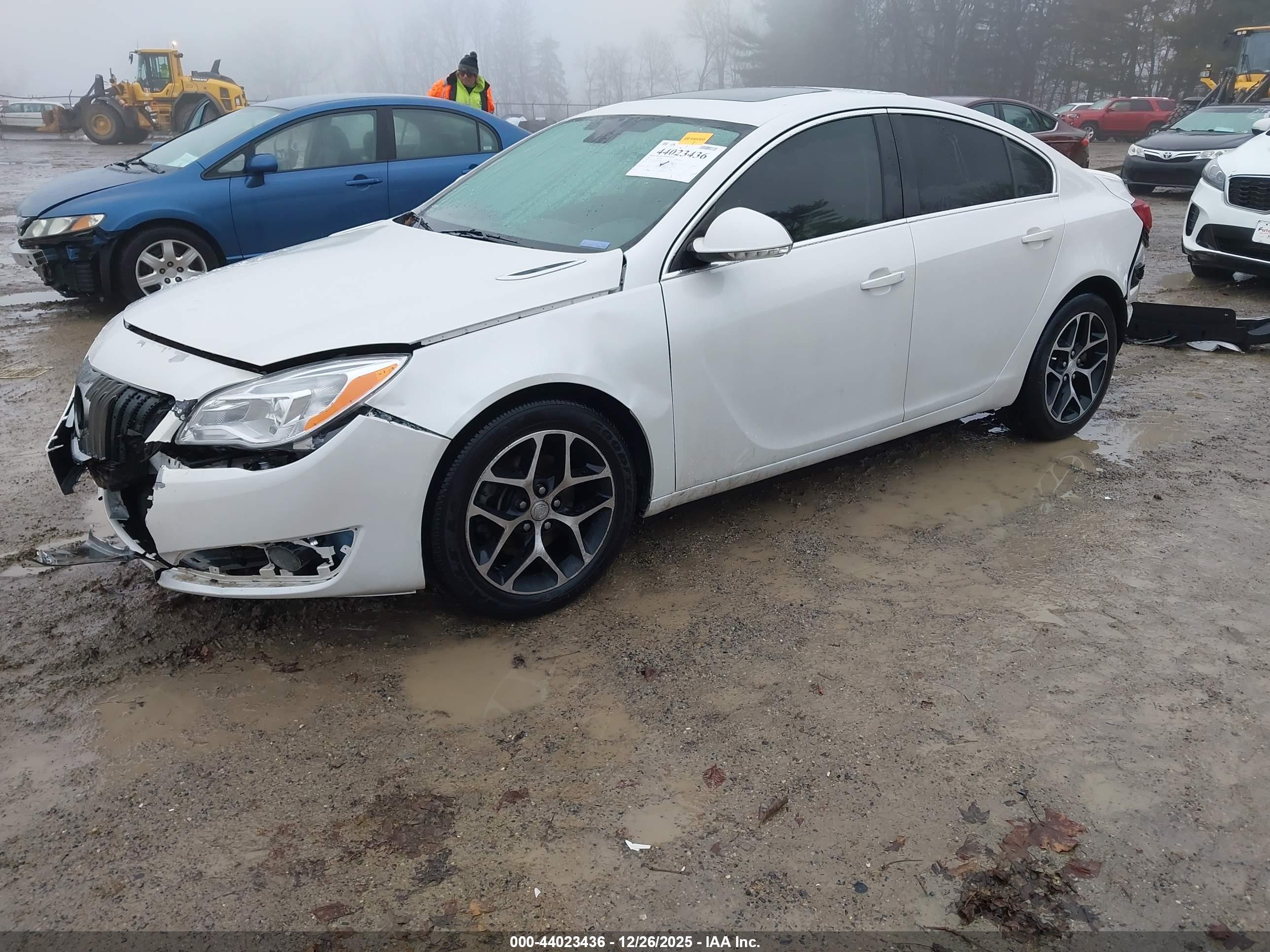 BUICK REGAL image 2