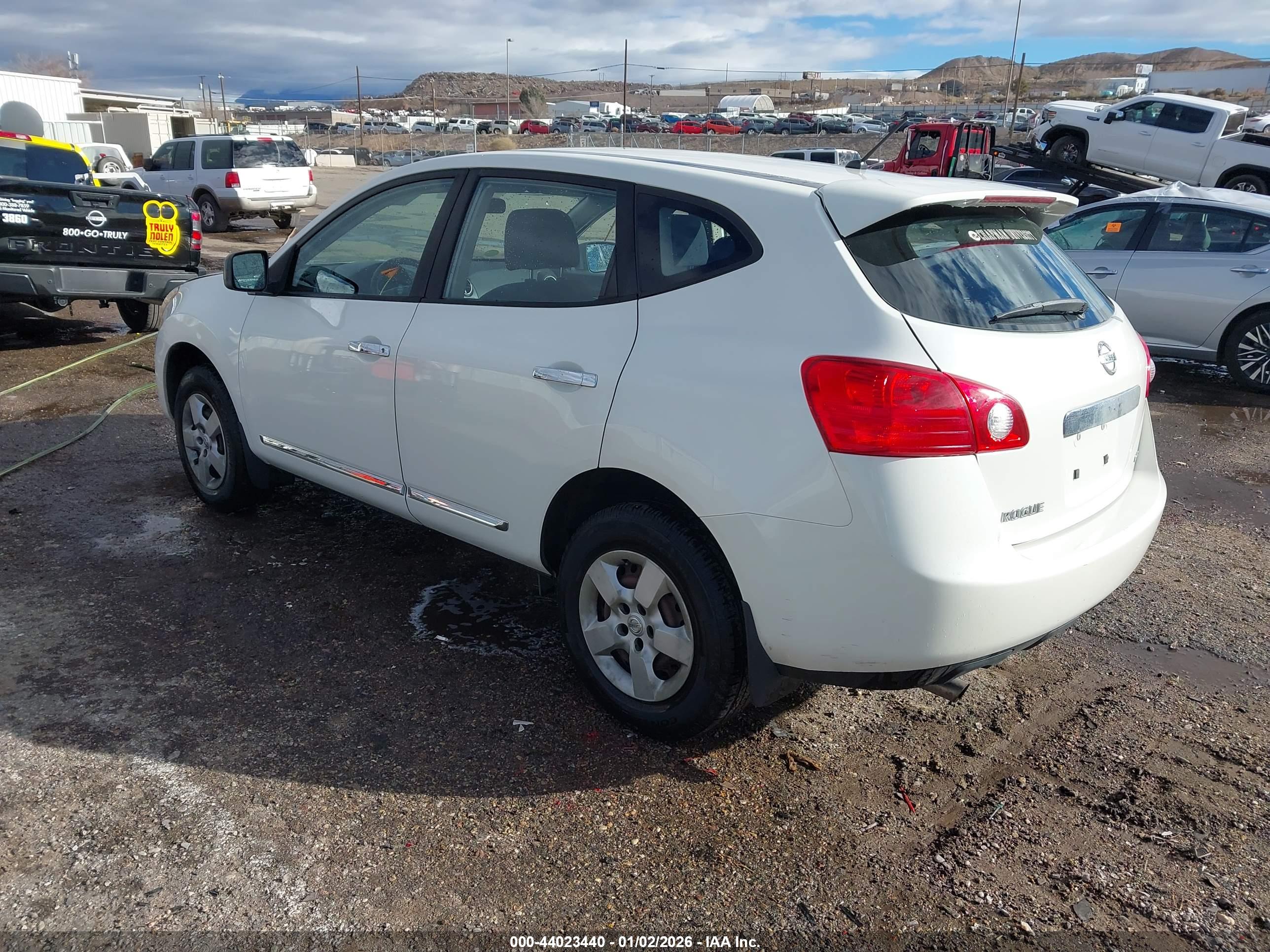 NISSAN ROGUE image 3