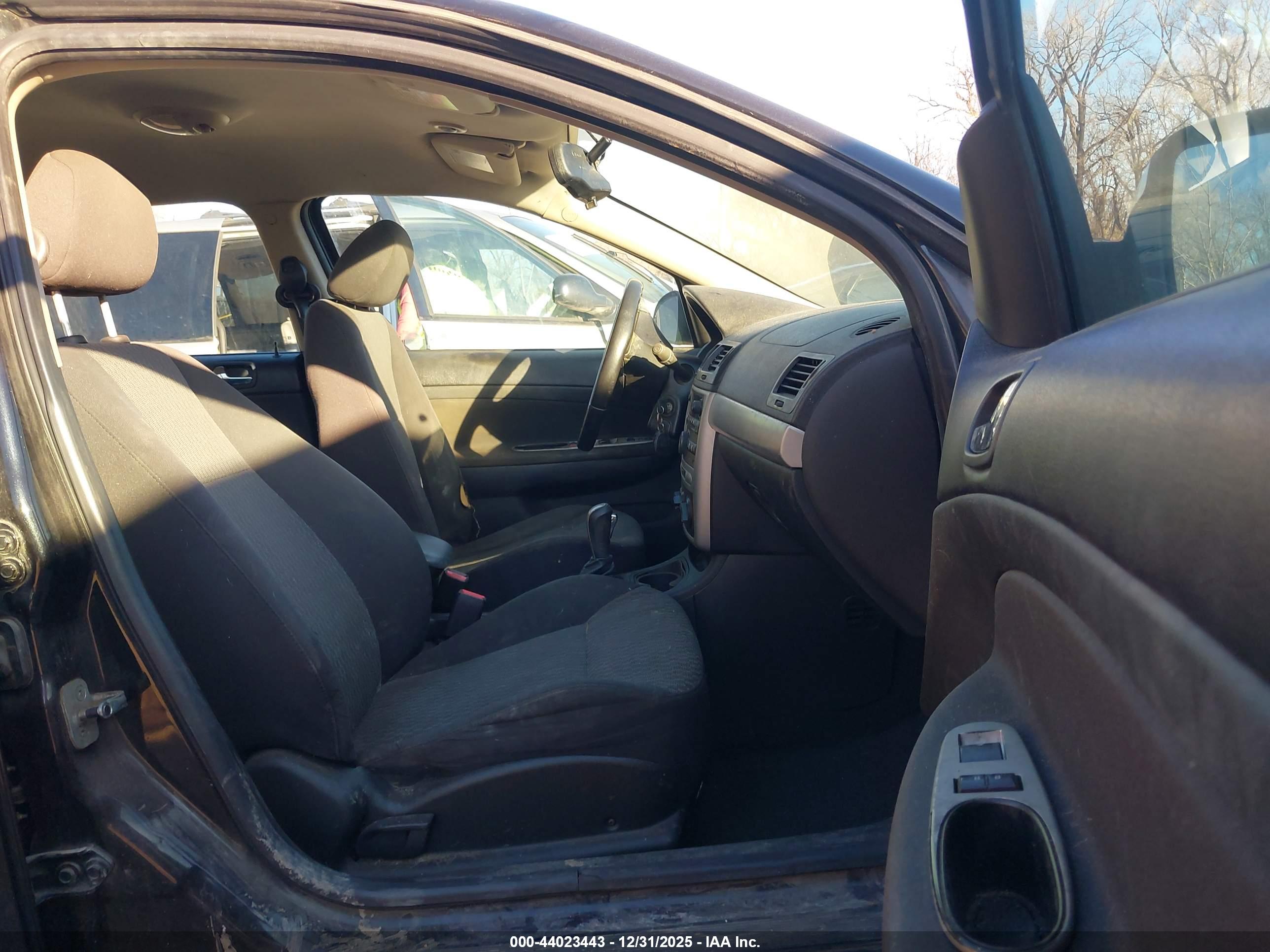 CHEVROLET COBALT image 5