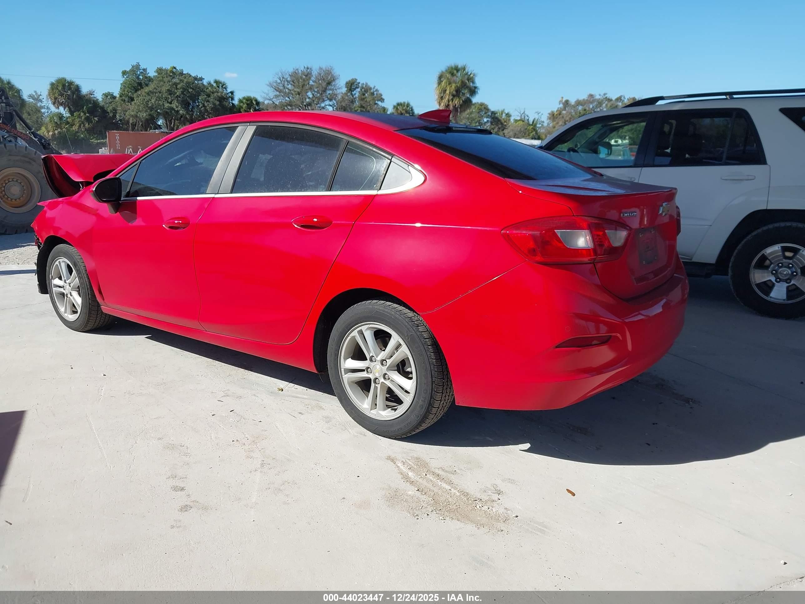 CHEVROLET CRUZE image 3