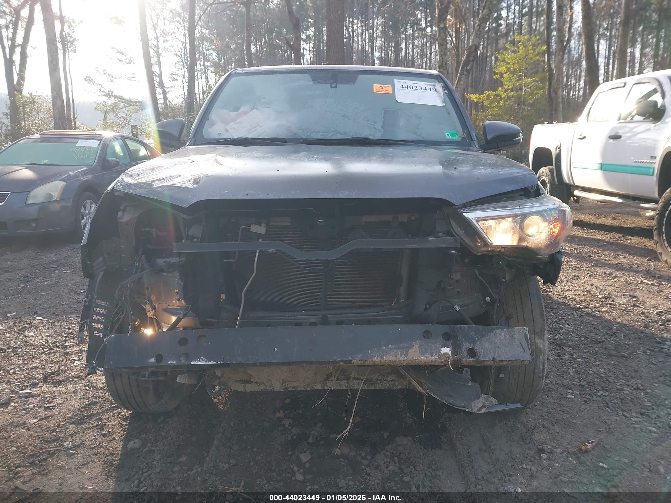 TOYOTA 4RUNNER image 6
