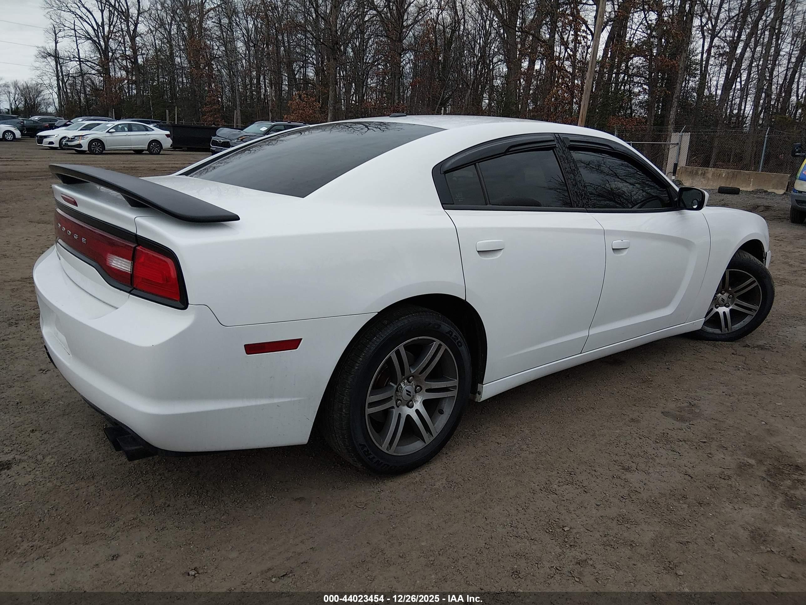 DODGE CHARGER image 4