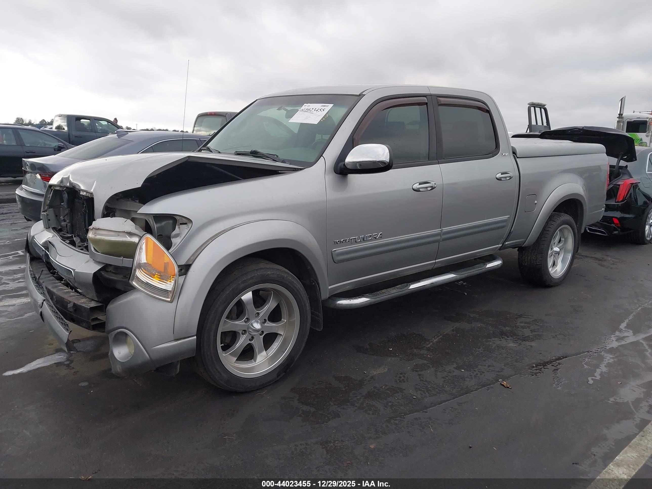 TOYOTA TUNDRA image 2