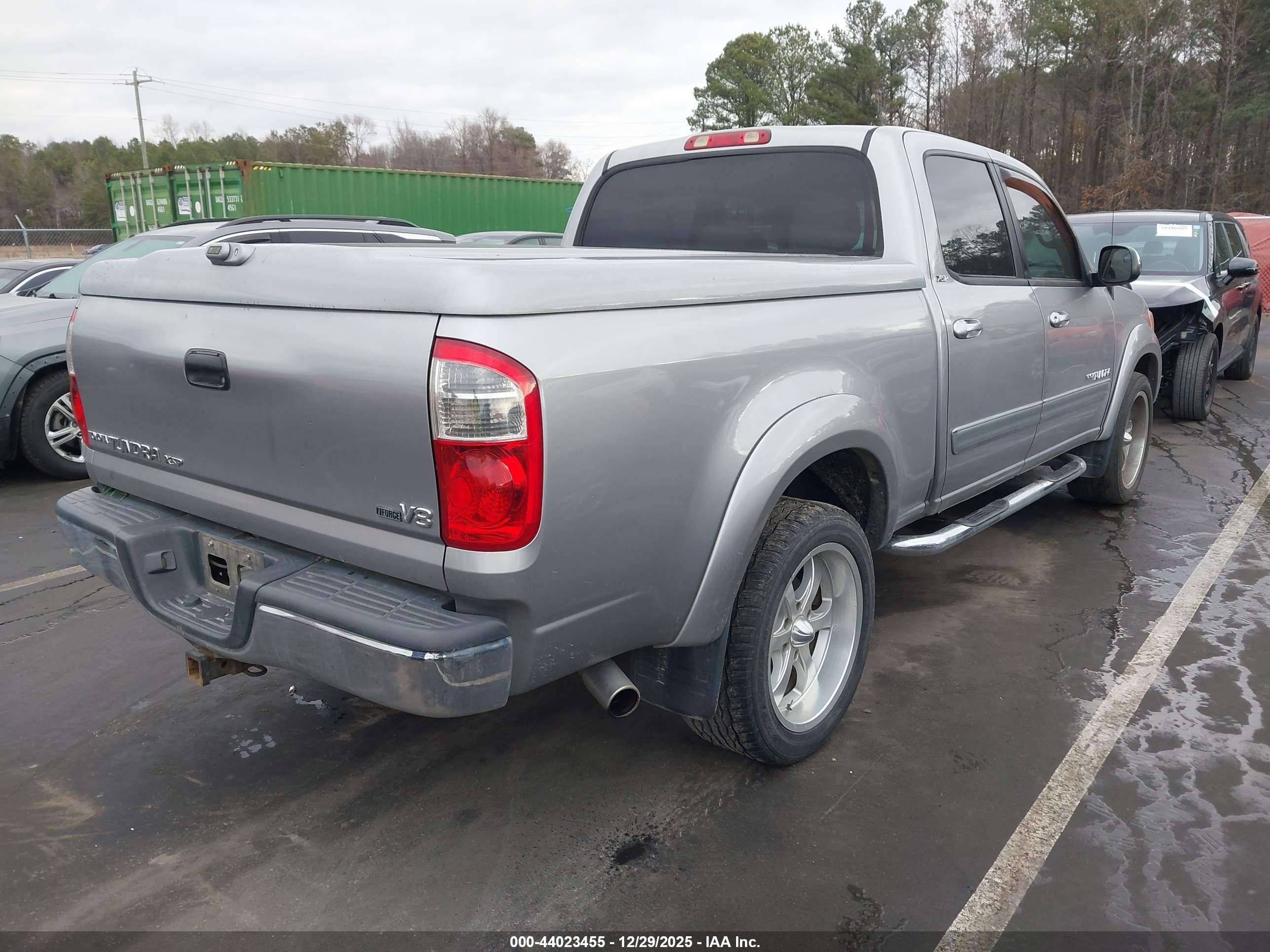 TOYOTA TUNDRA image 4
