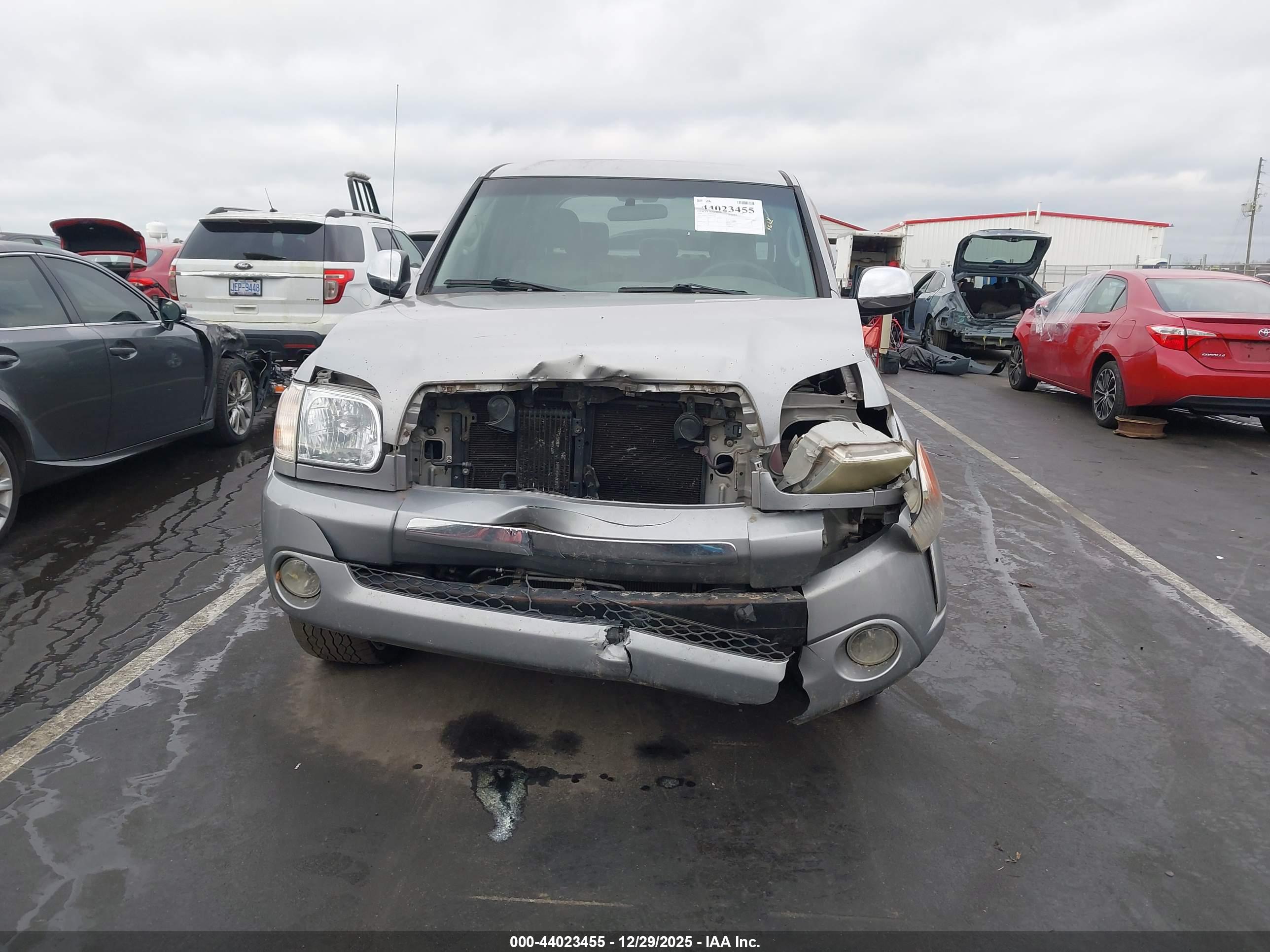 TOYOTA TUNDRA image 6