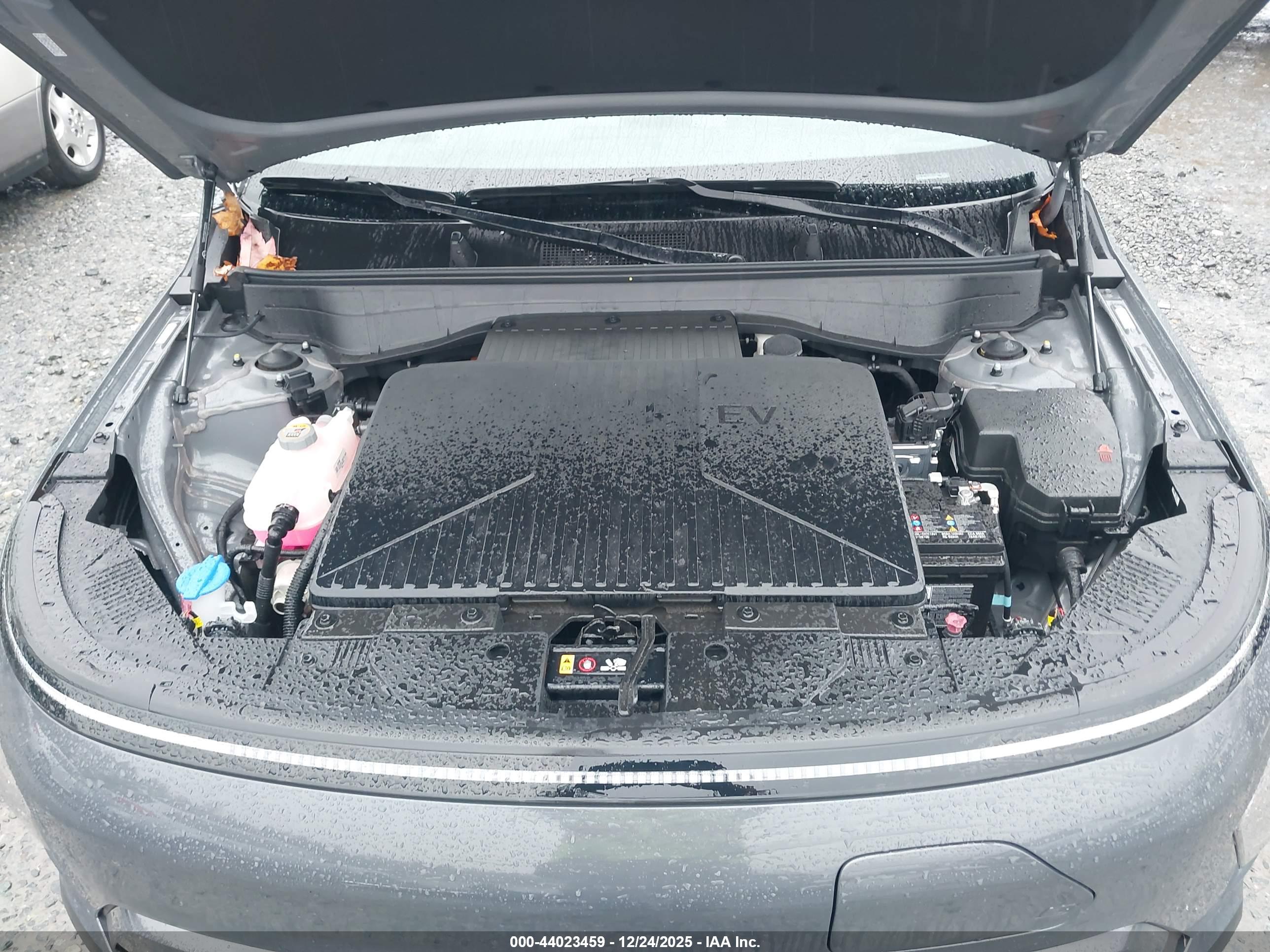 HYUNDAI KONA image 10