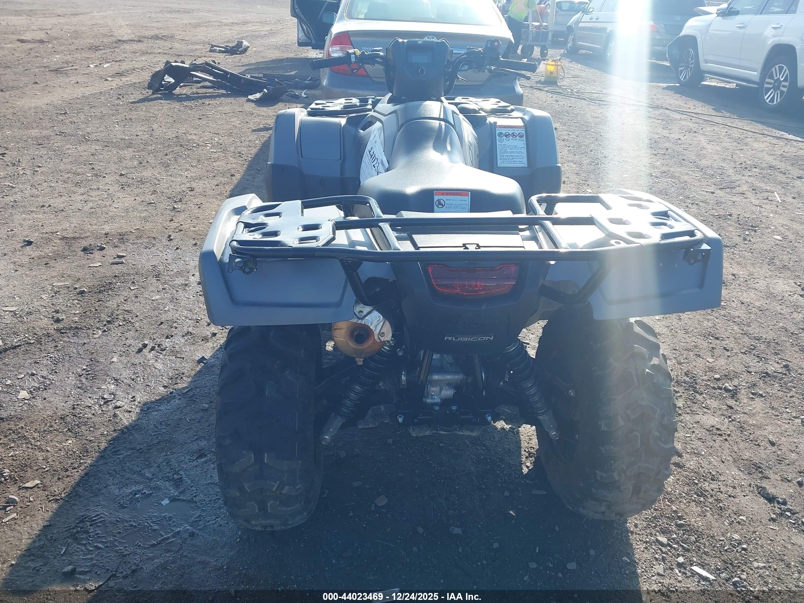 HONDA TRX520 image 6