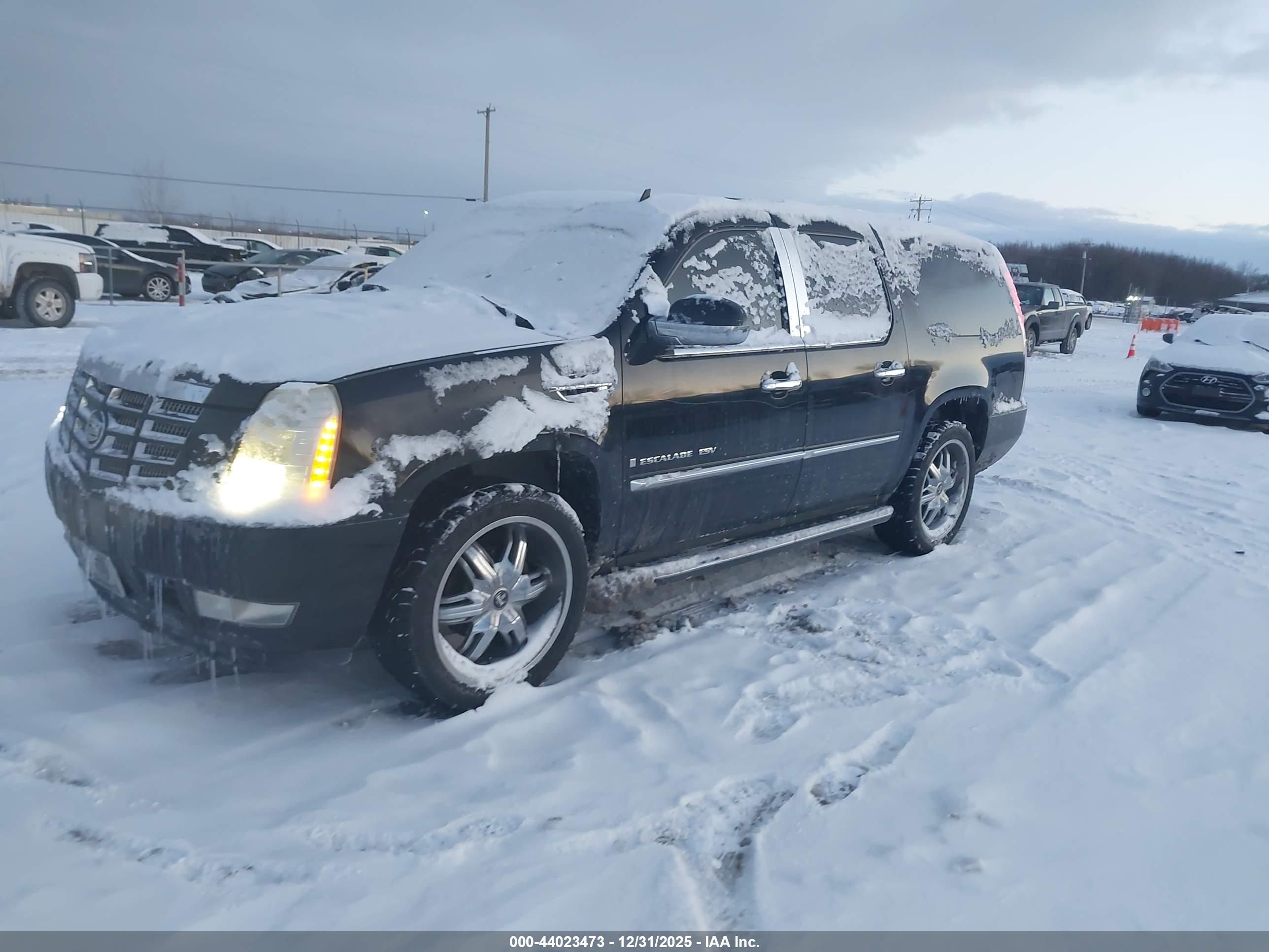 CADILLAC ESCALADE image 2