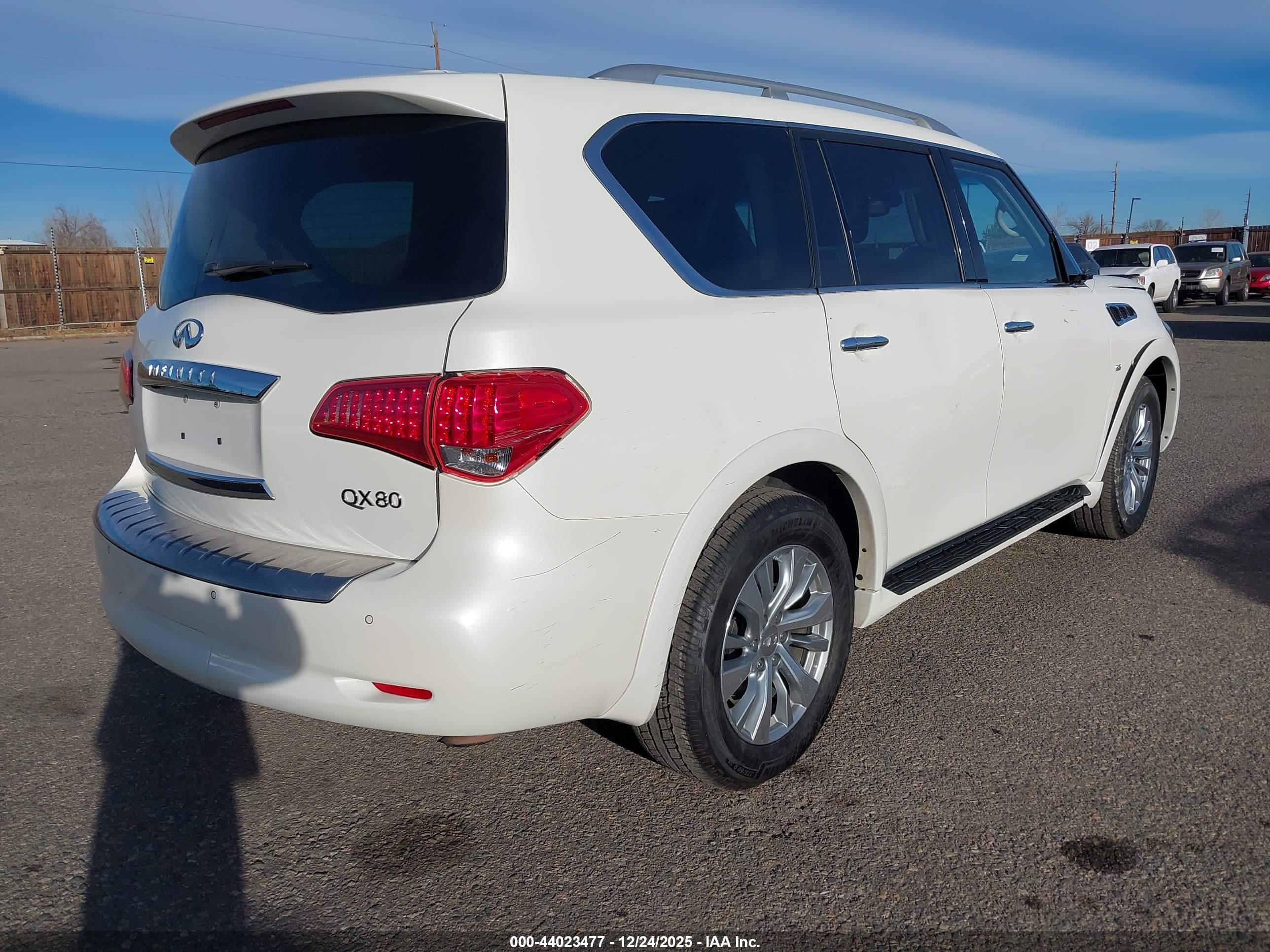 INFINITI QX80 image 4