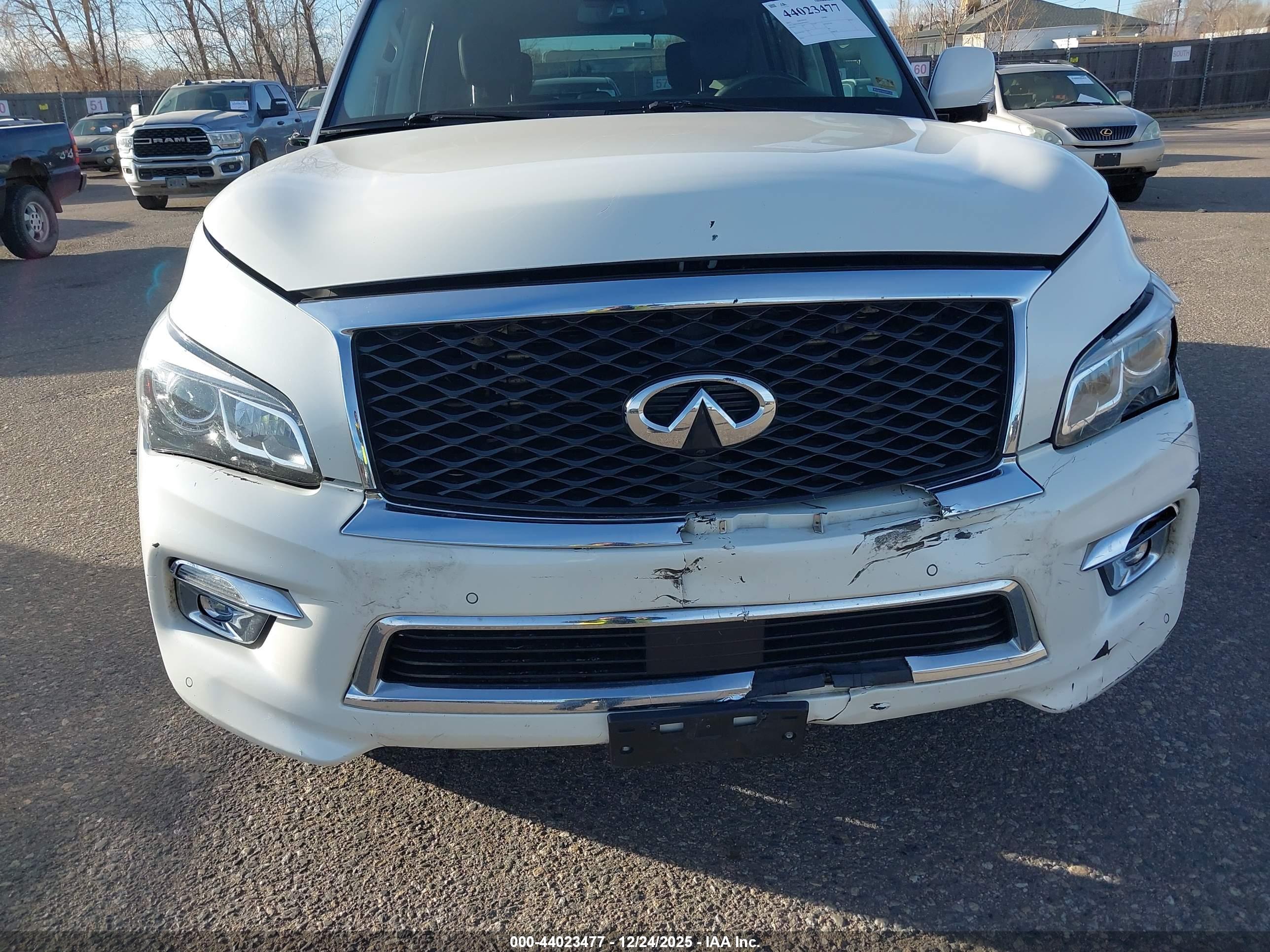 INFINITI QX80 image 6