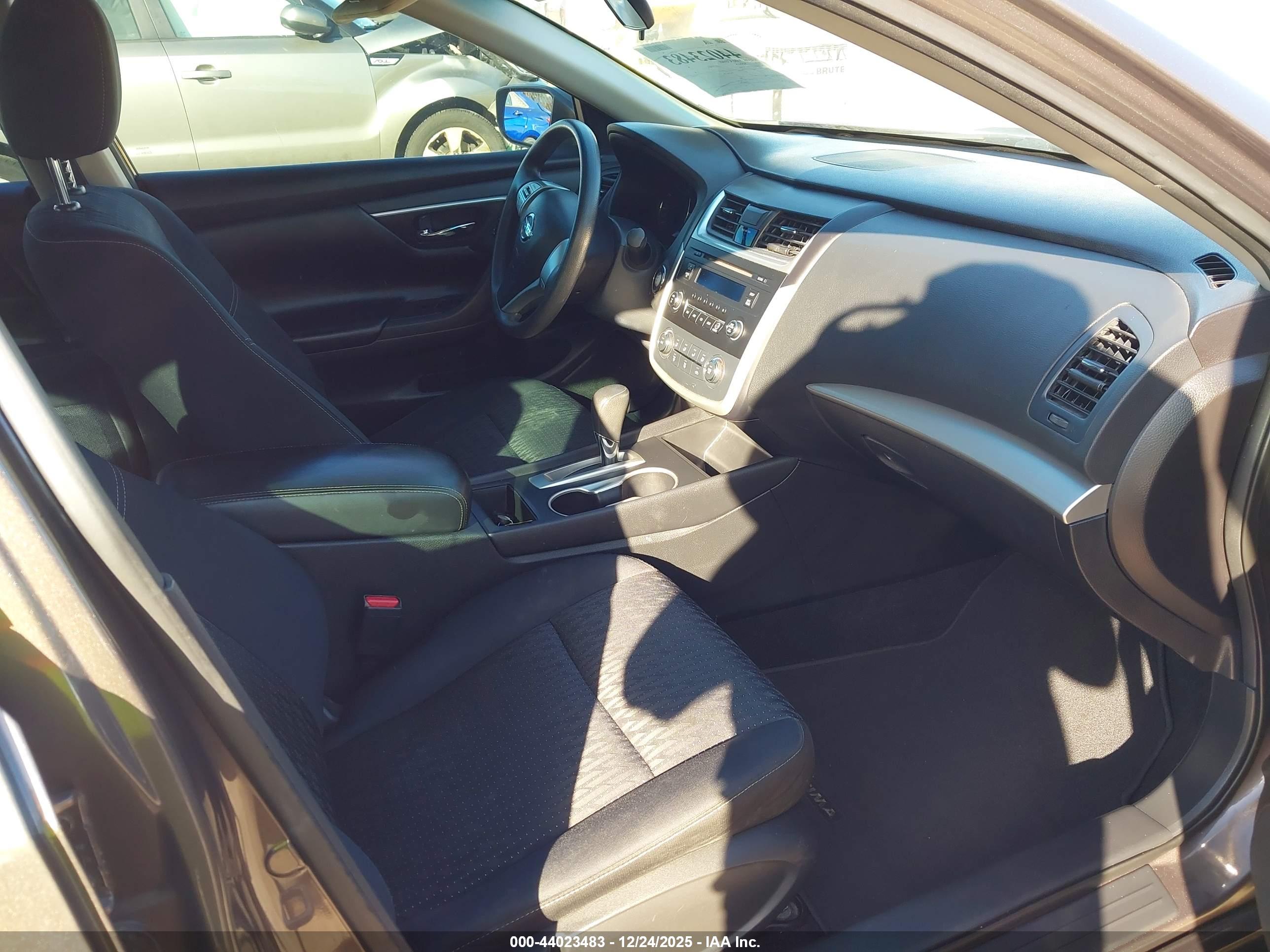 NISSAN ALTIMA image 5