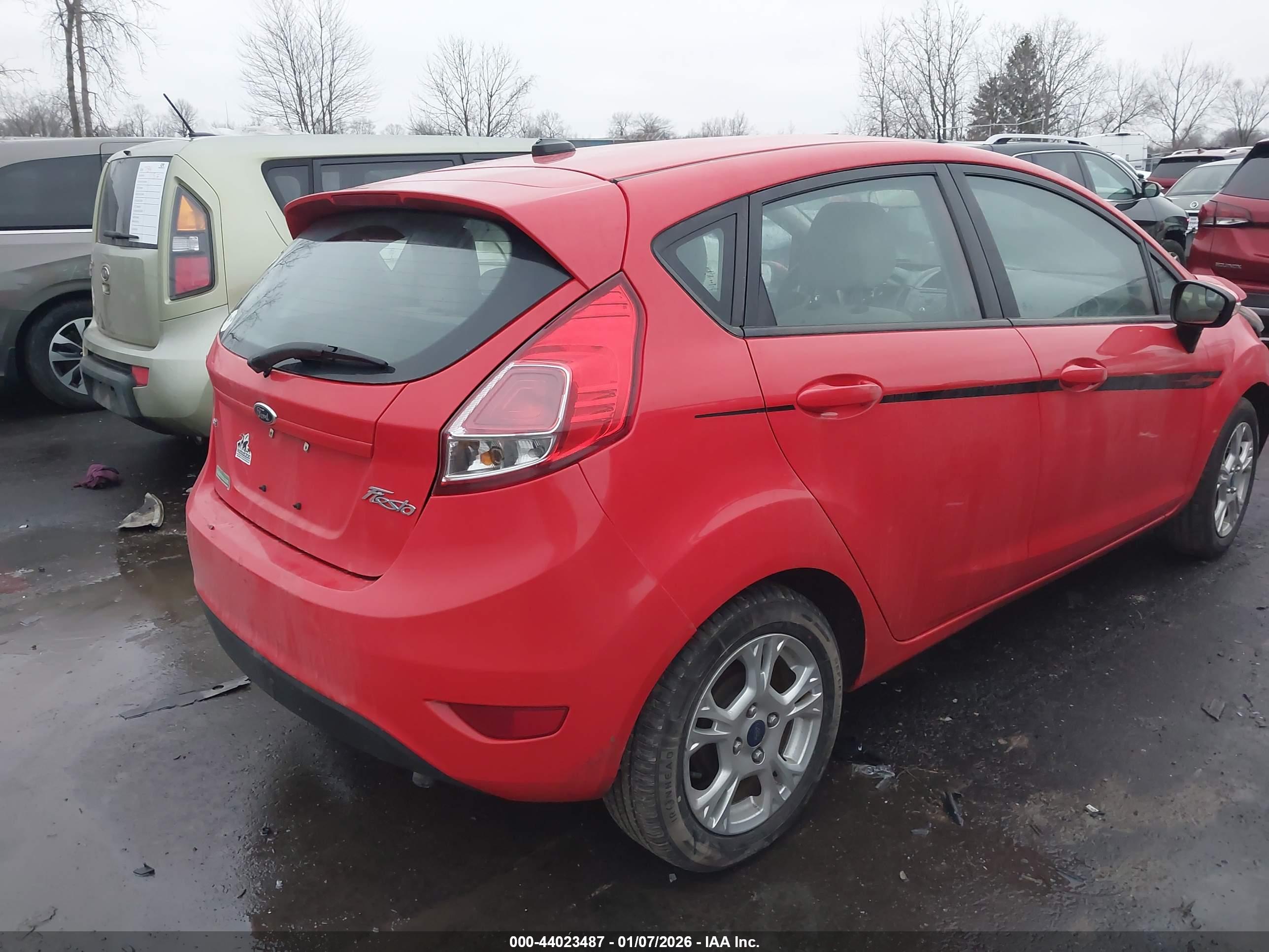 FORD FIESTA image 4