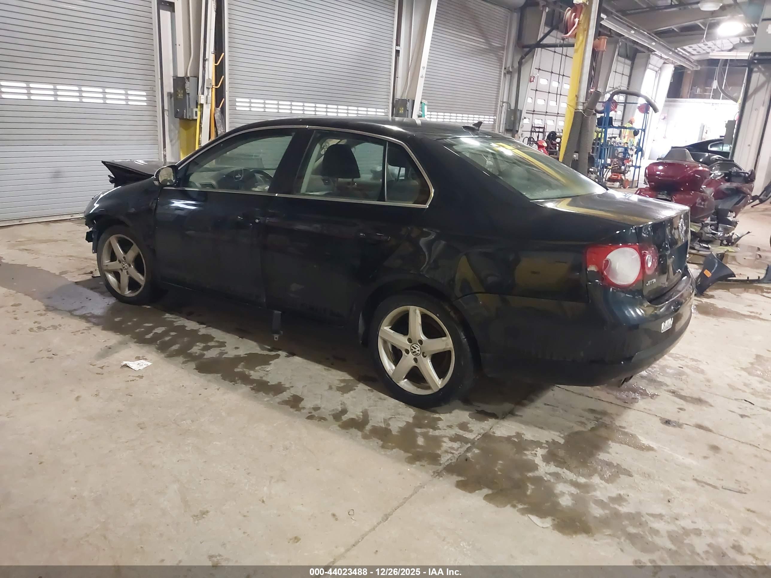 VOLKSWAGEN JETTA image 3