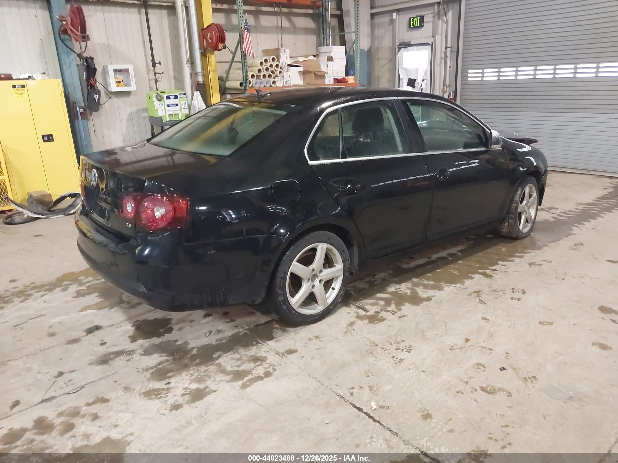 VOLKSWAGEN JETTA image 4